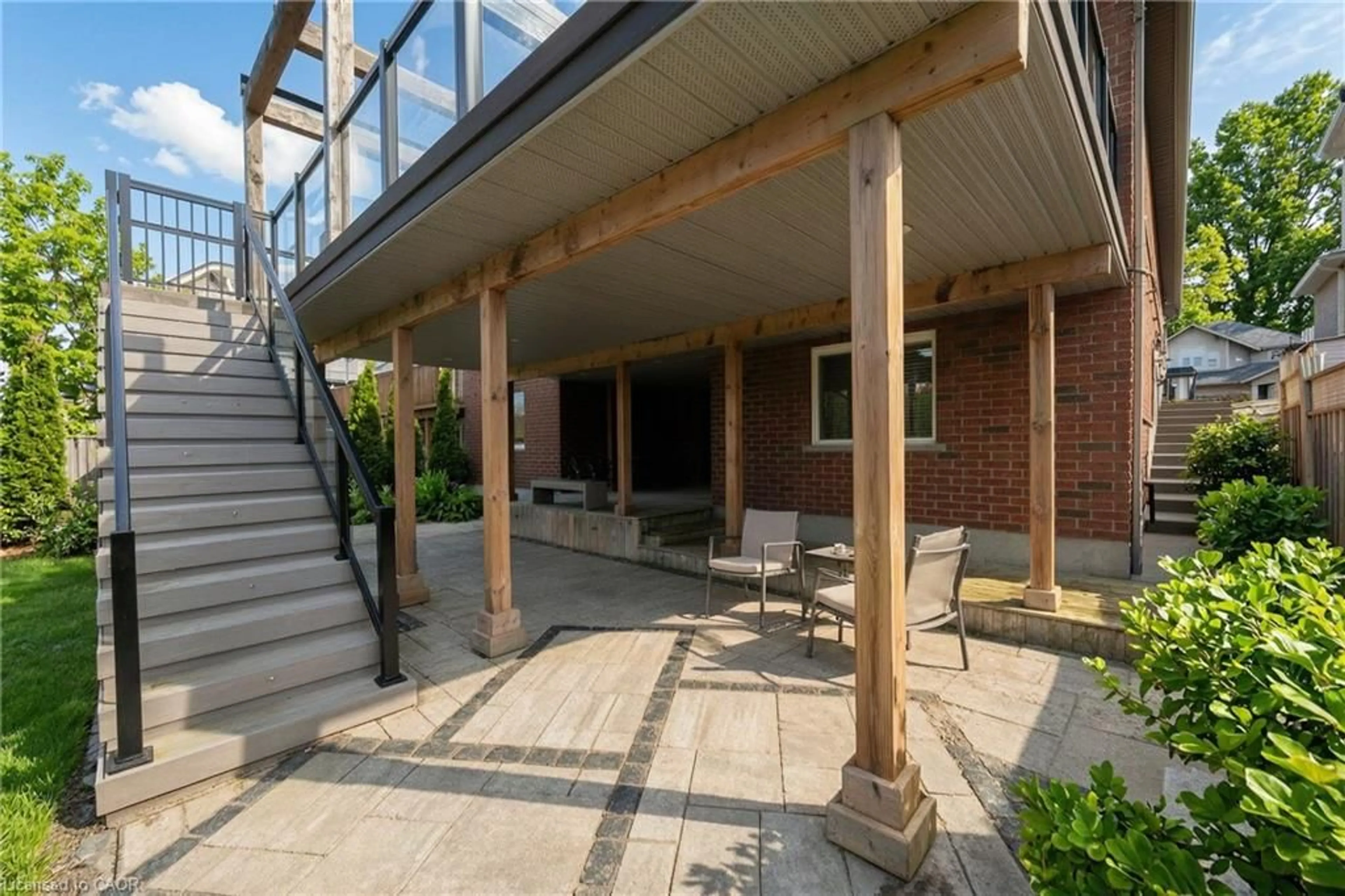 Patio, building for 93 Vaughan St, Guelph Ontario N1G 0B3