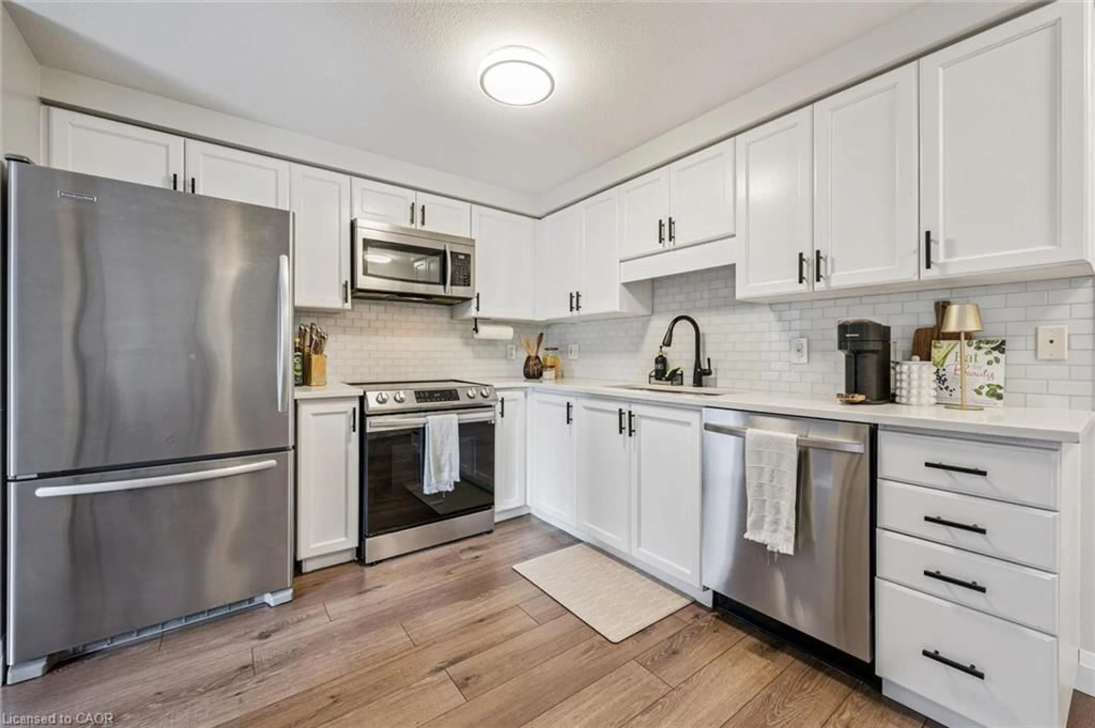 Standard kitchen, unknown for 151 Prosperity Dr, Kitchener Ontario N2E 4E8