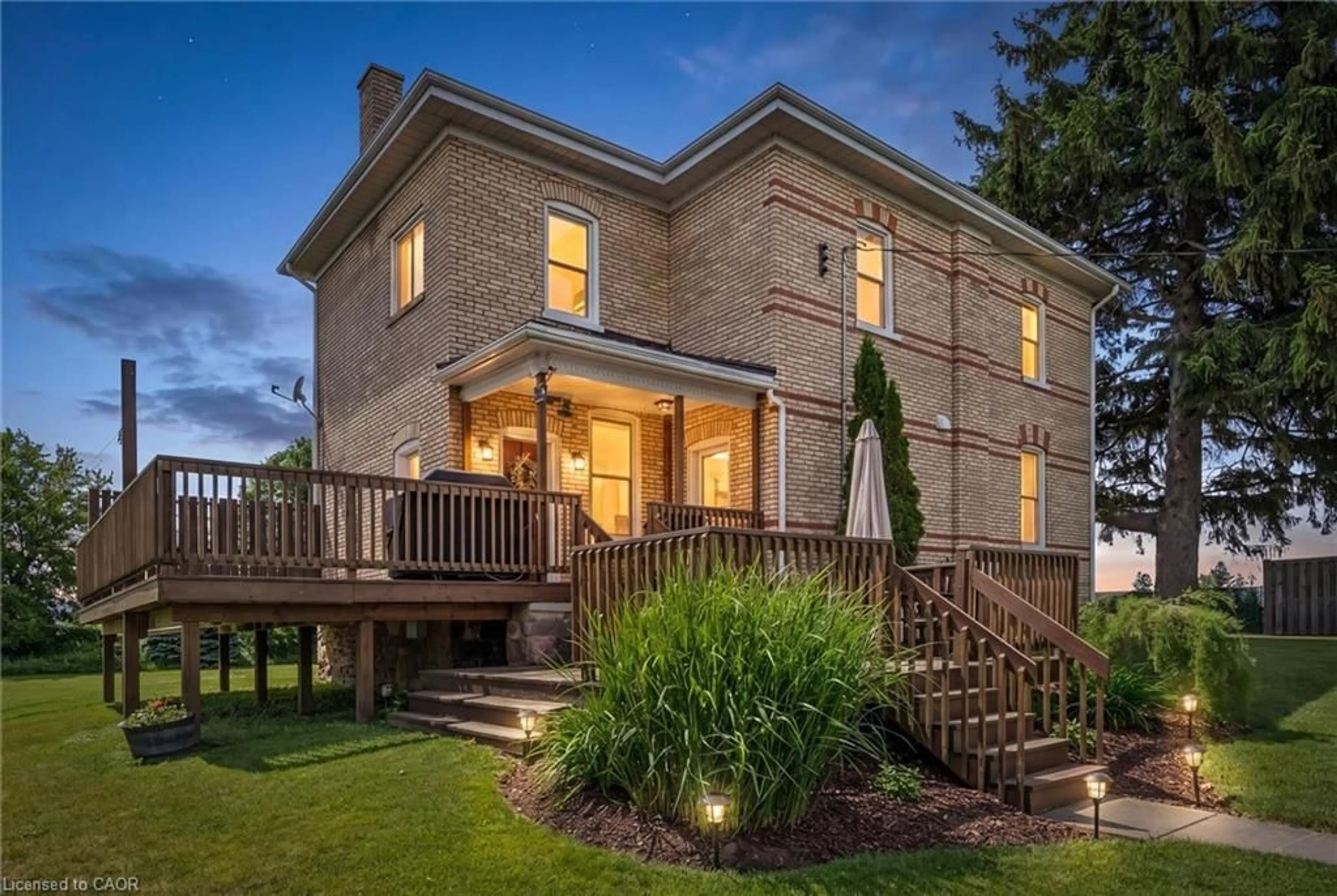 Home with brick exterior material, building for 806848 Oxford Rd 29, Drumbo Ontario N0J 1G0