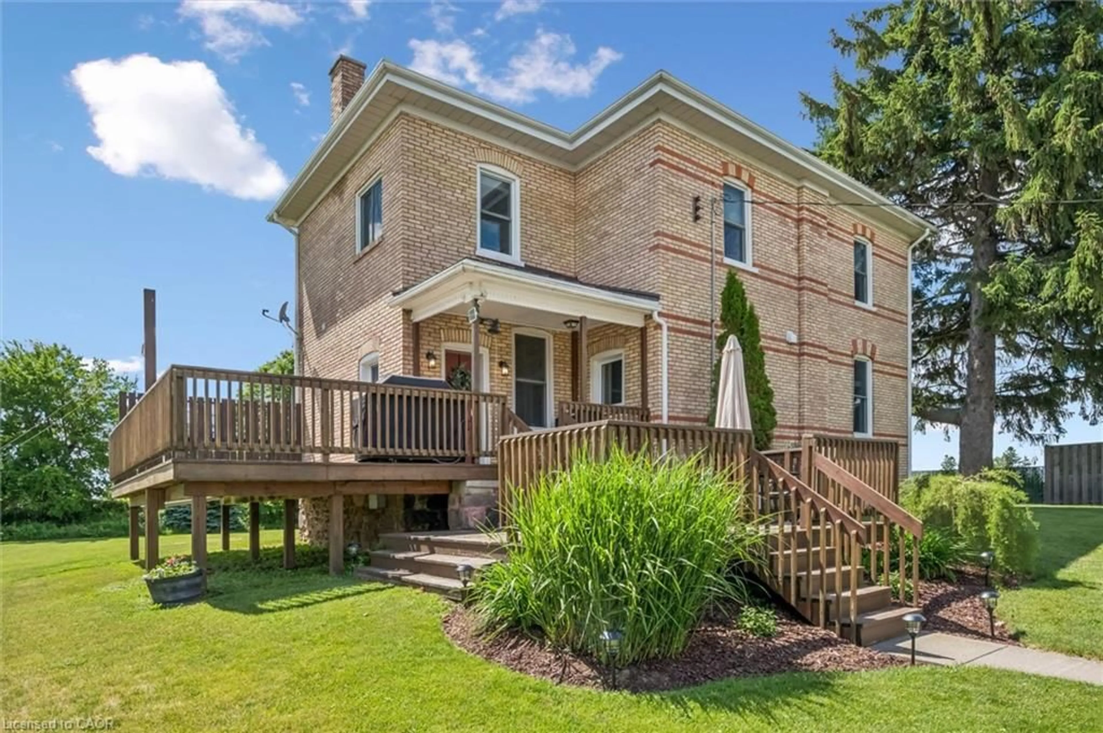 Home with brick exterior material, building for 806848 Oxford Rd 29, Drumbo Ontario N0J 1G0