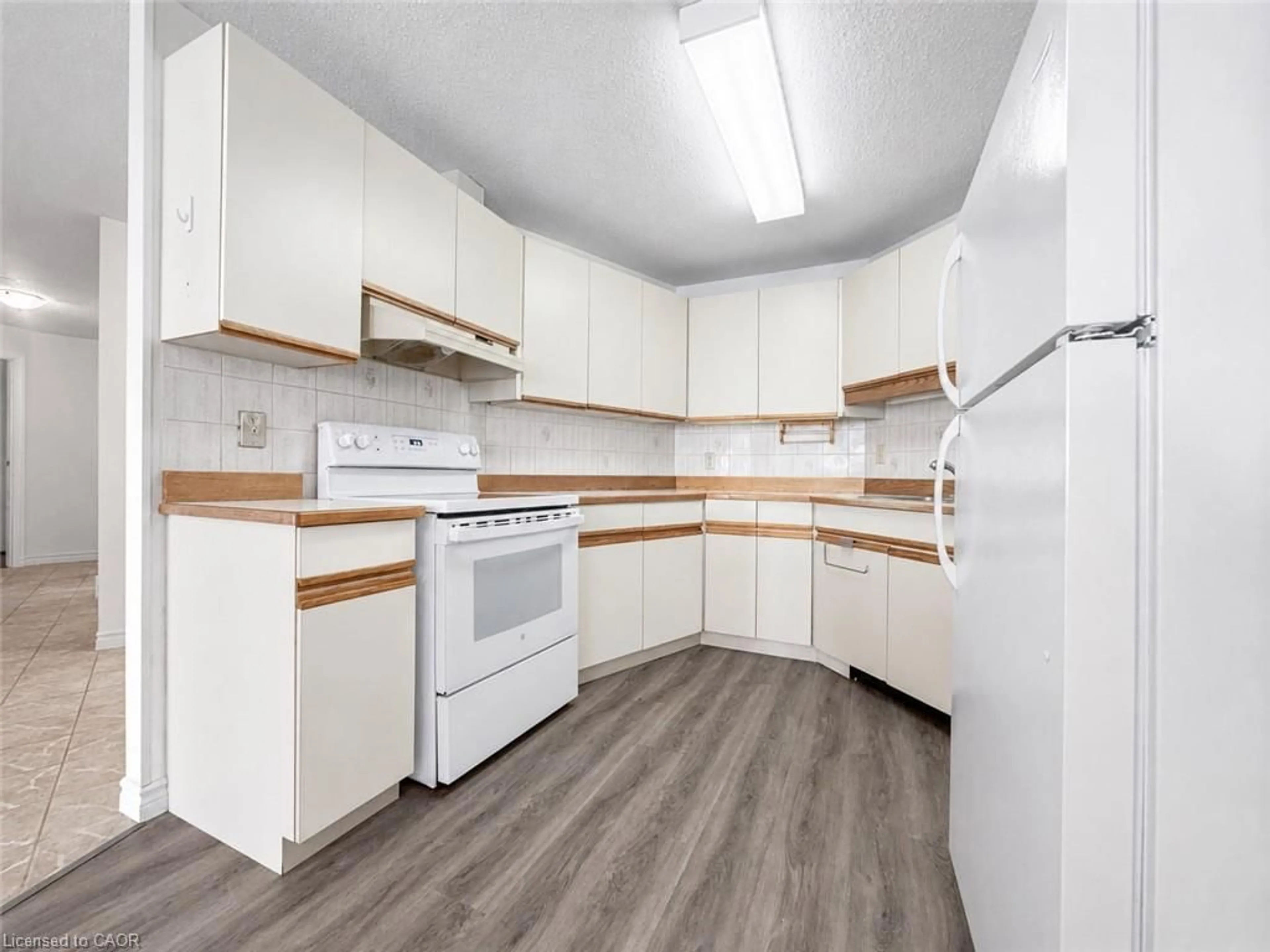 Standard kitchen, unknown for 24 Marilyn Dr #101, Guelph Ontario N1H 8E9