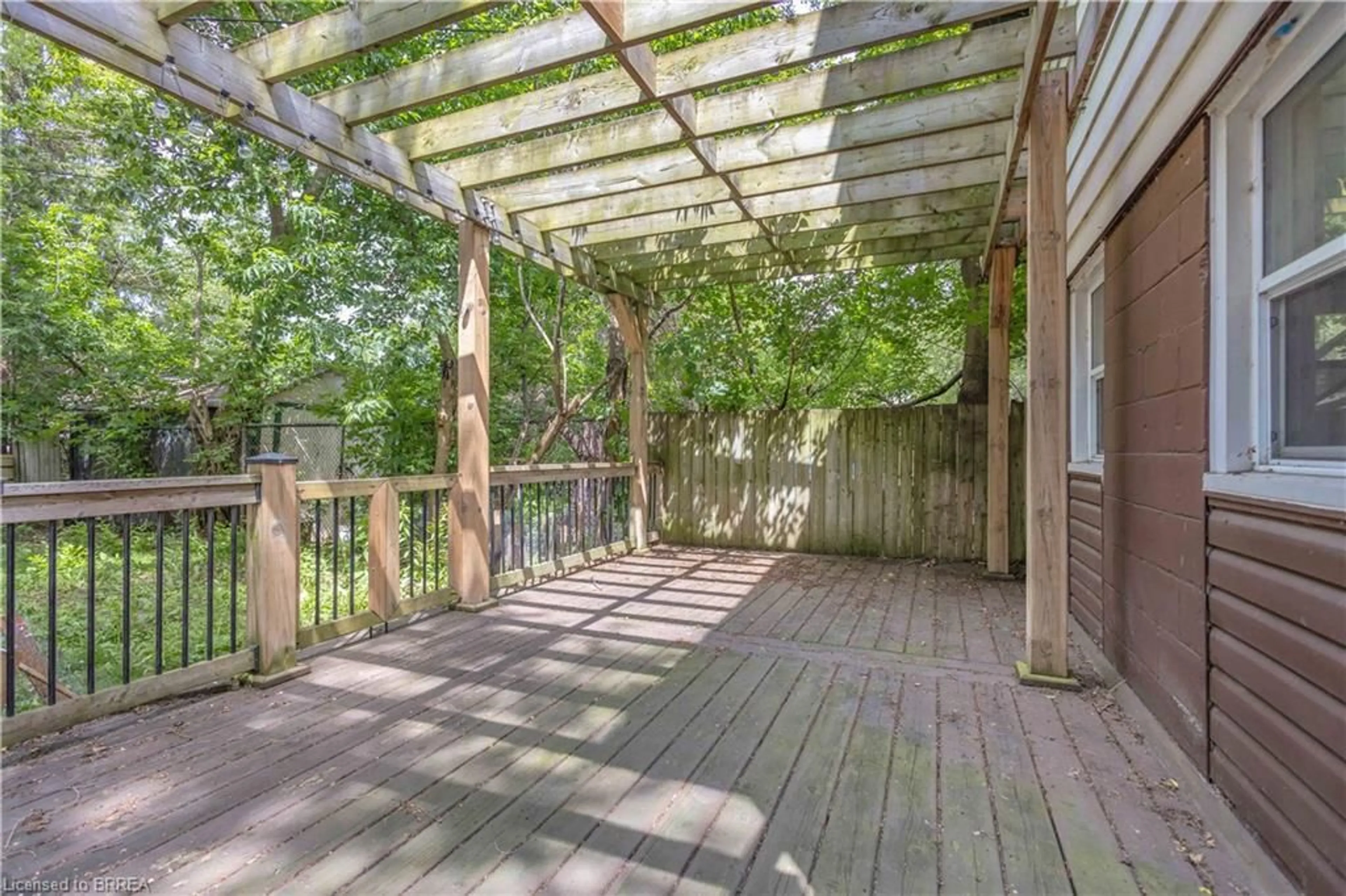 Patio, forest/trees view for 8 Victoria St, Brantford Ontario N3S 3J7