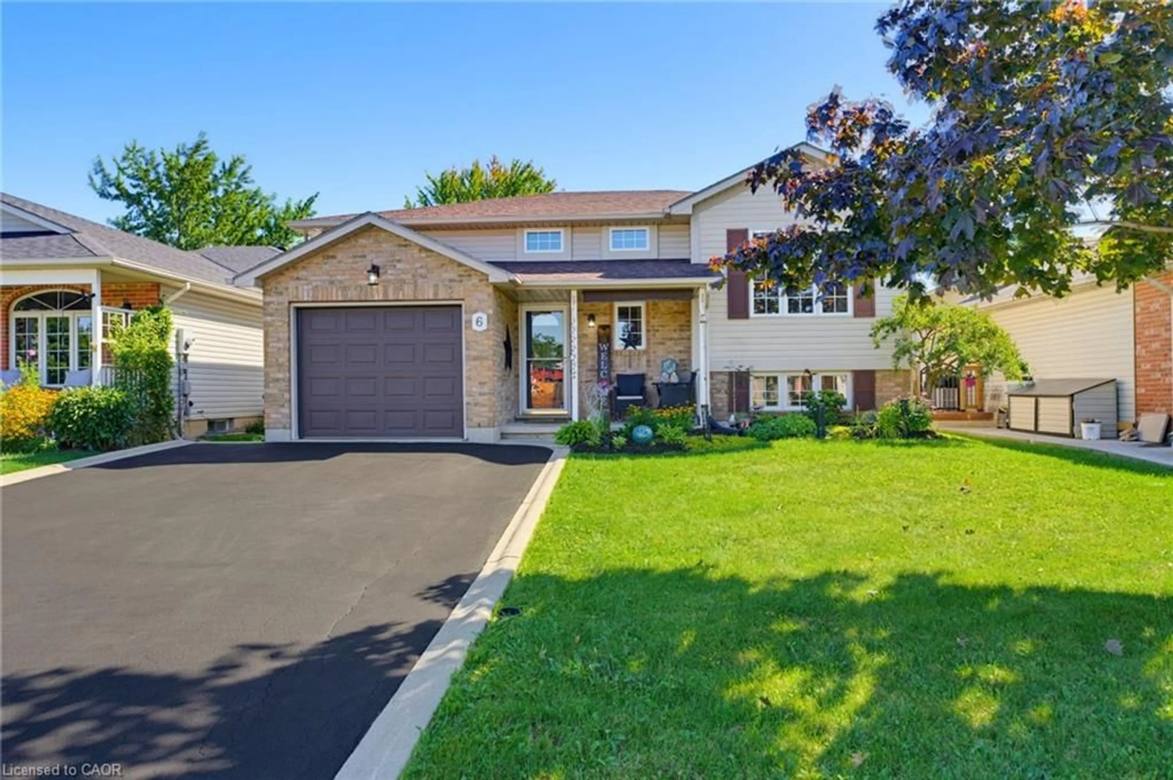 Home with brick exterior material, street for 6 Stuart St, Caledonia Ontario N3W 2L3