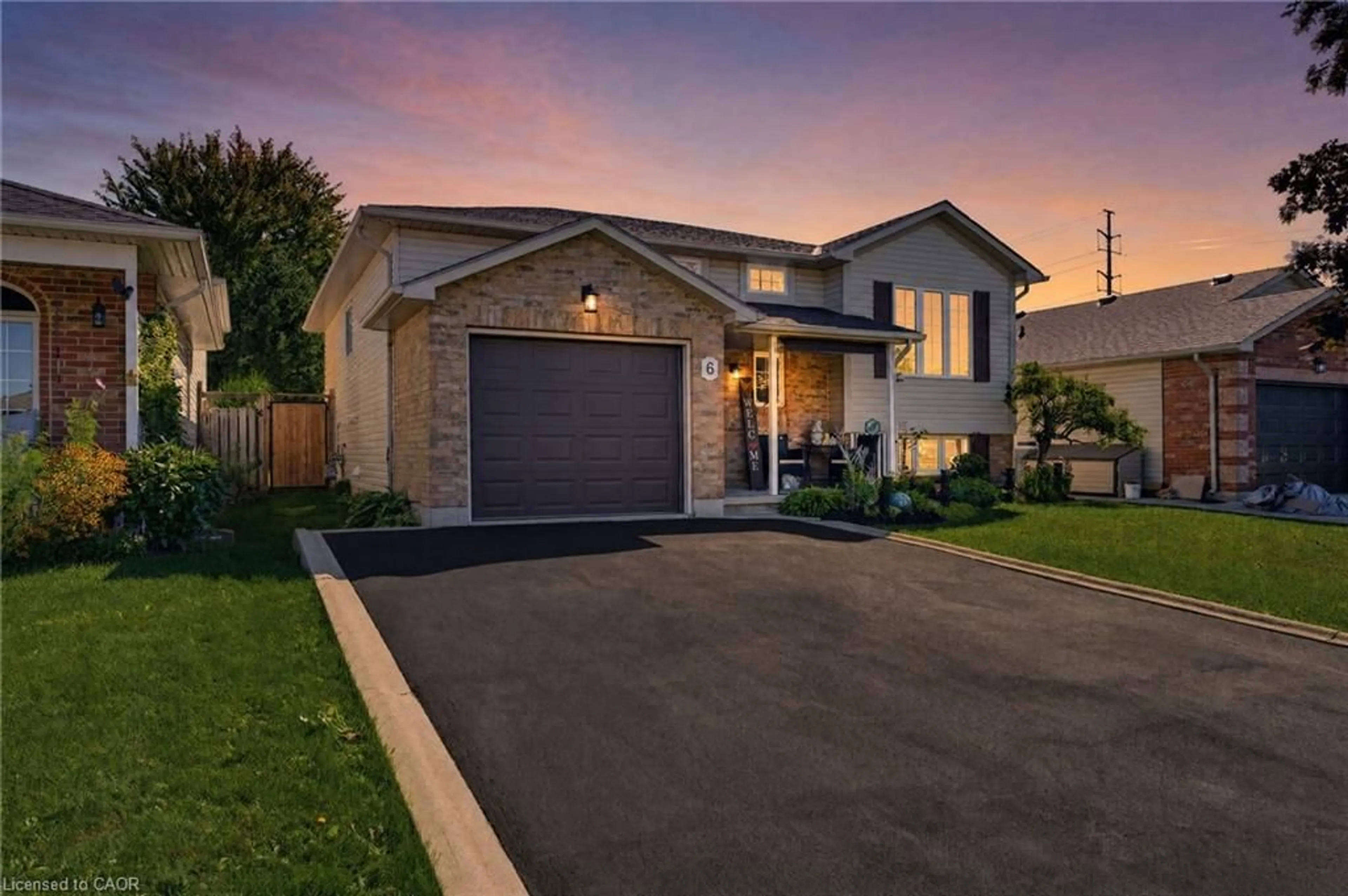 Home with brick exterior material, street for 6 Stuart St, Caledonia Ontario N3W 2L3