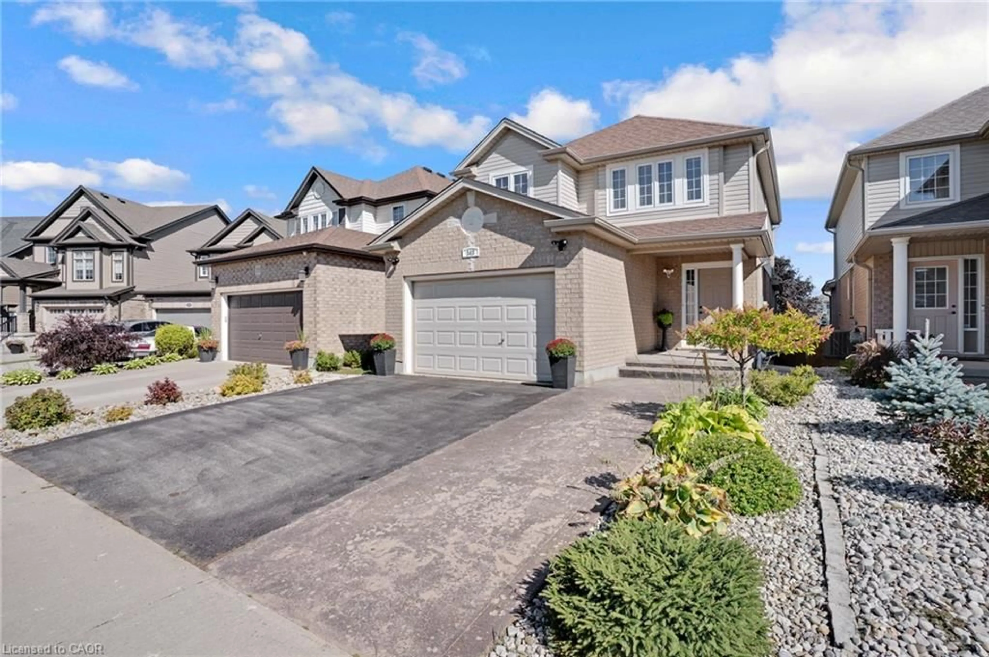 Unknown for 343 Steepleridge St, Kitchener Ontario N2P 2X4