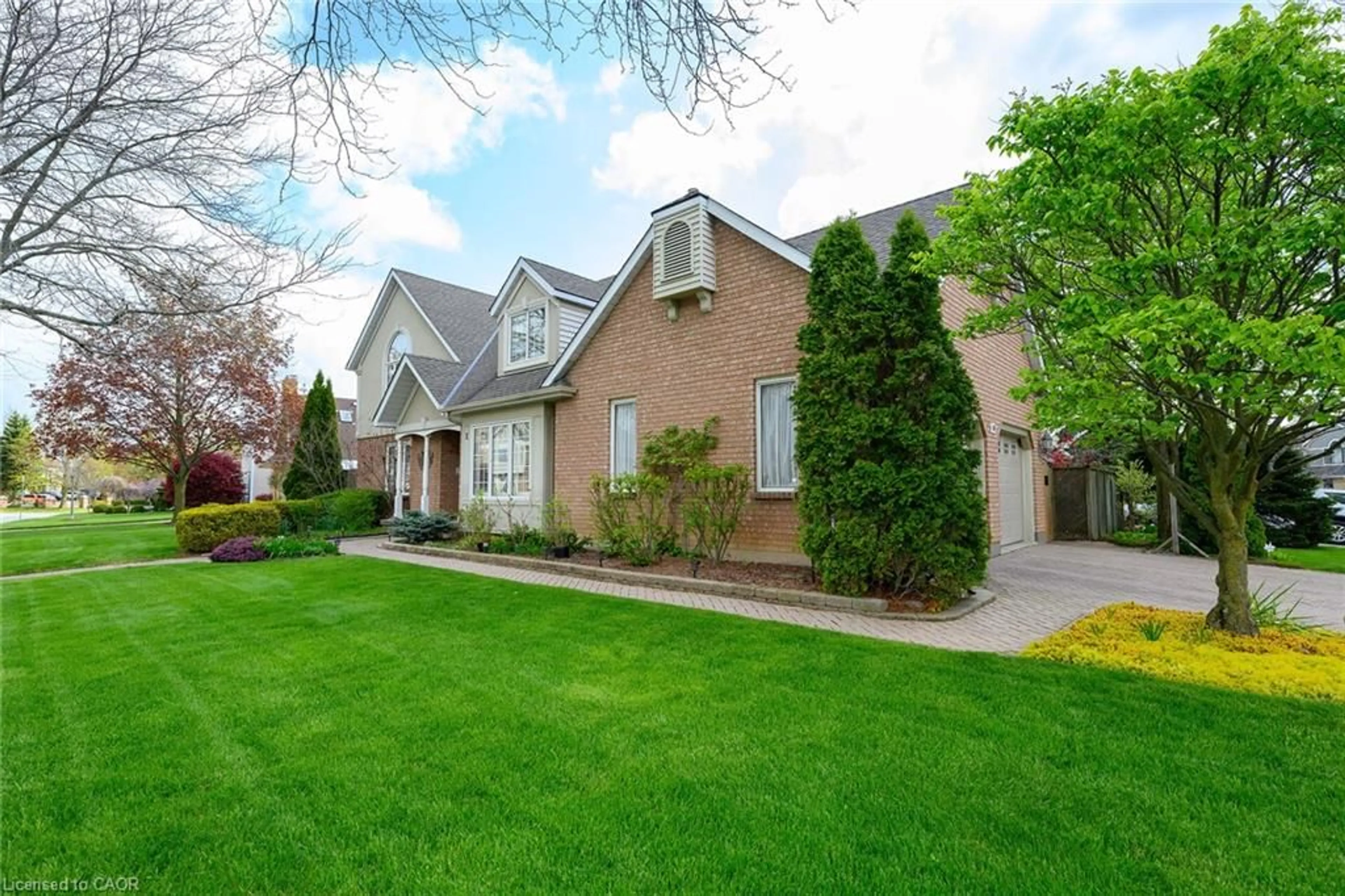 Home with brick exterior material, street for 1 Captain Tenbrock Terr, St. Catharines Ontario L2W 1B2