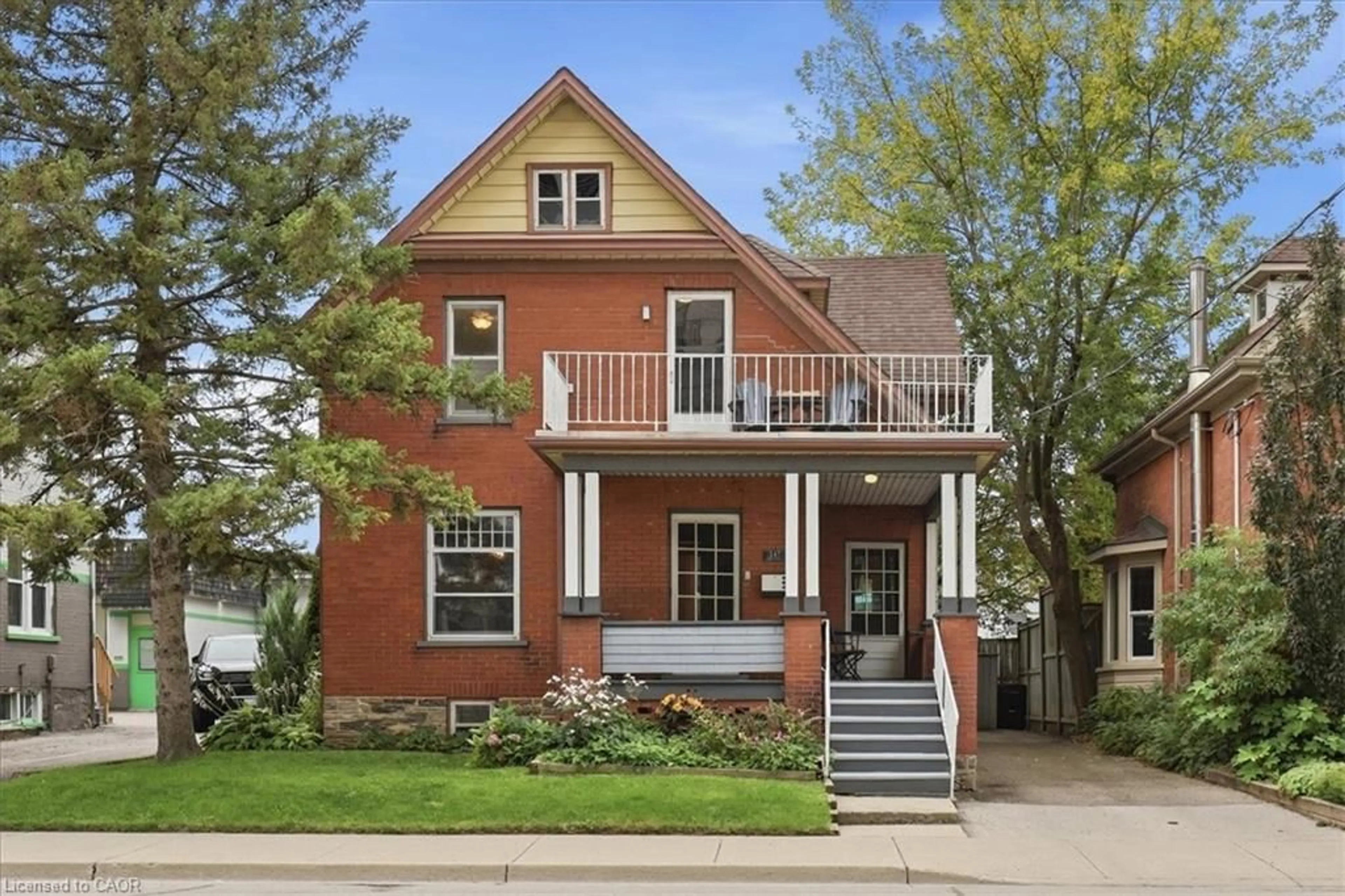 Home with brick exterior material, street for 147 Park St, Waterloo Ontario N2L 1Y5