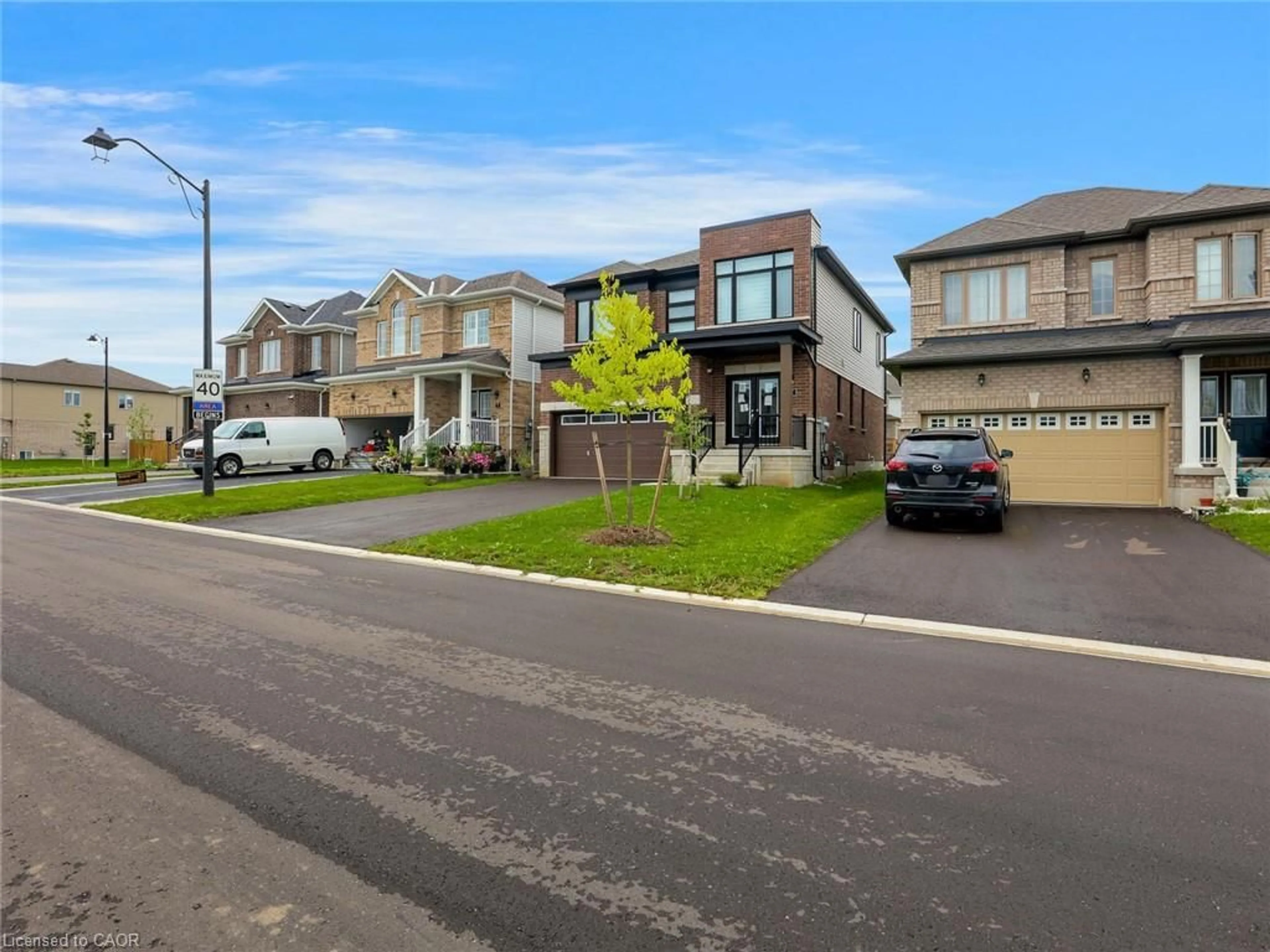 Unknown for 5 Heming St, Paris Ontario N3L 0M5