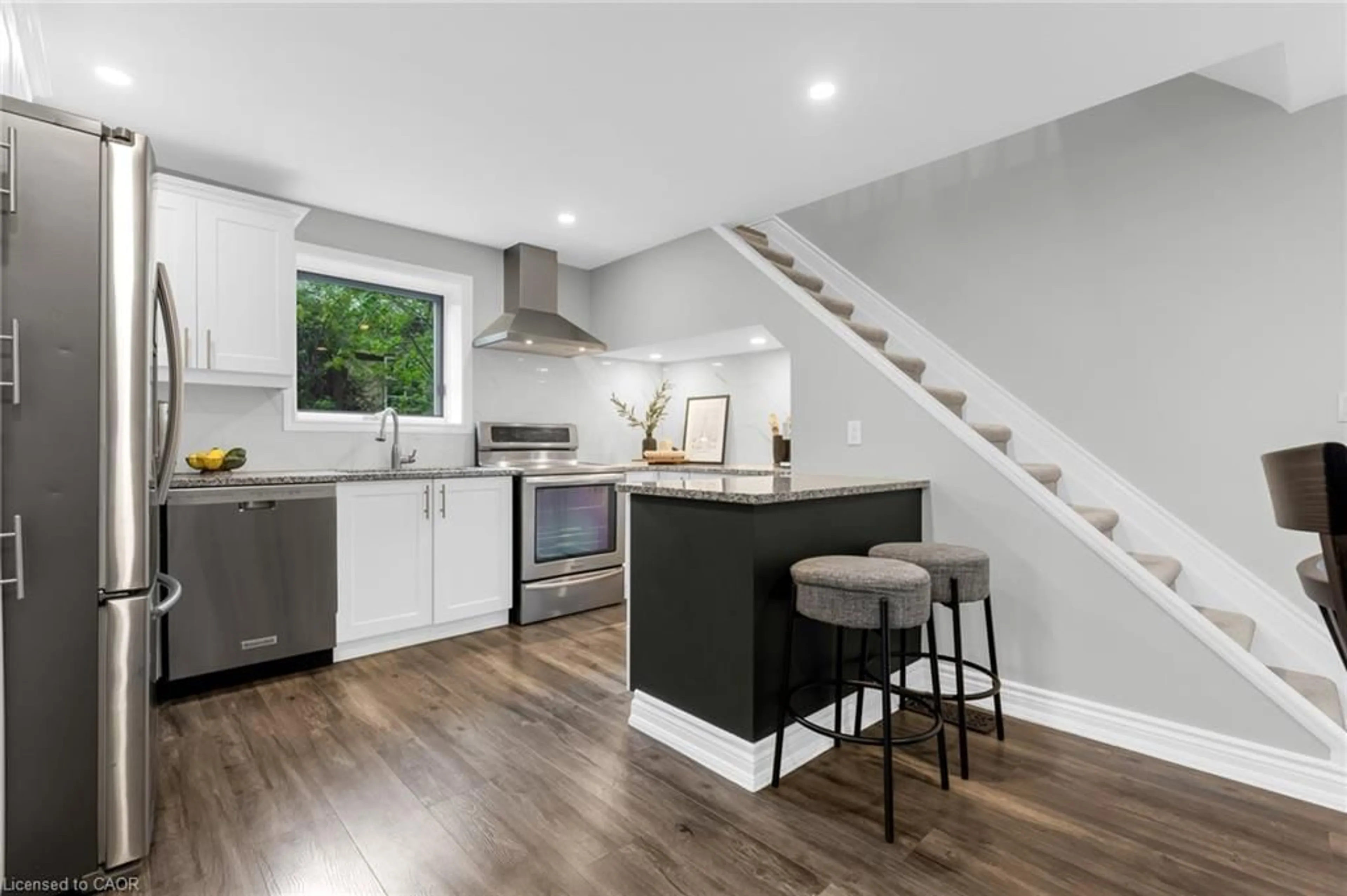 Open concept kitchen, unknown for 175 Wellington St, Brantford Ontario N3S 3Z1