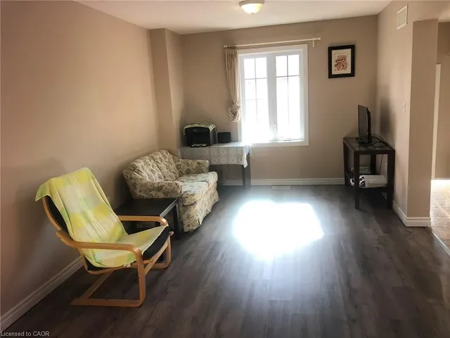 55 Mooregate Cres #24, Kitchener 2