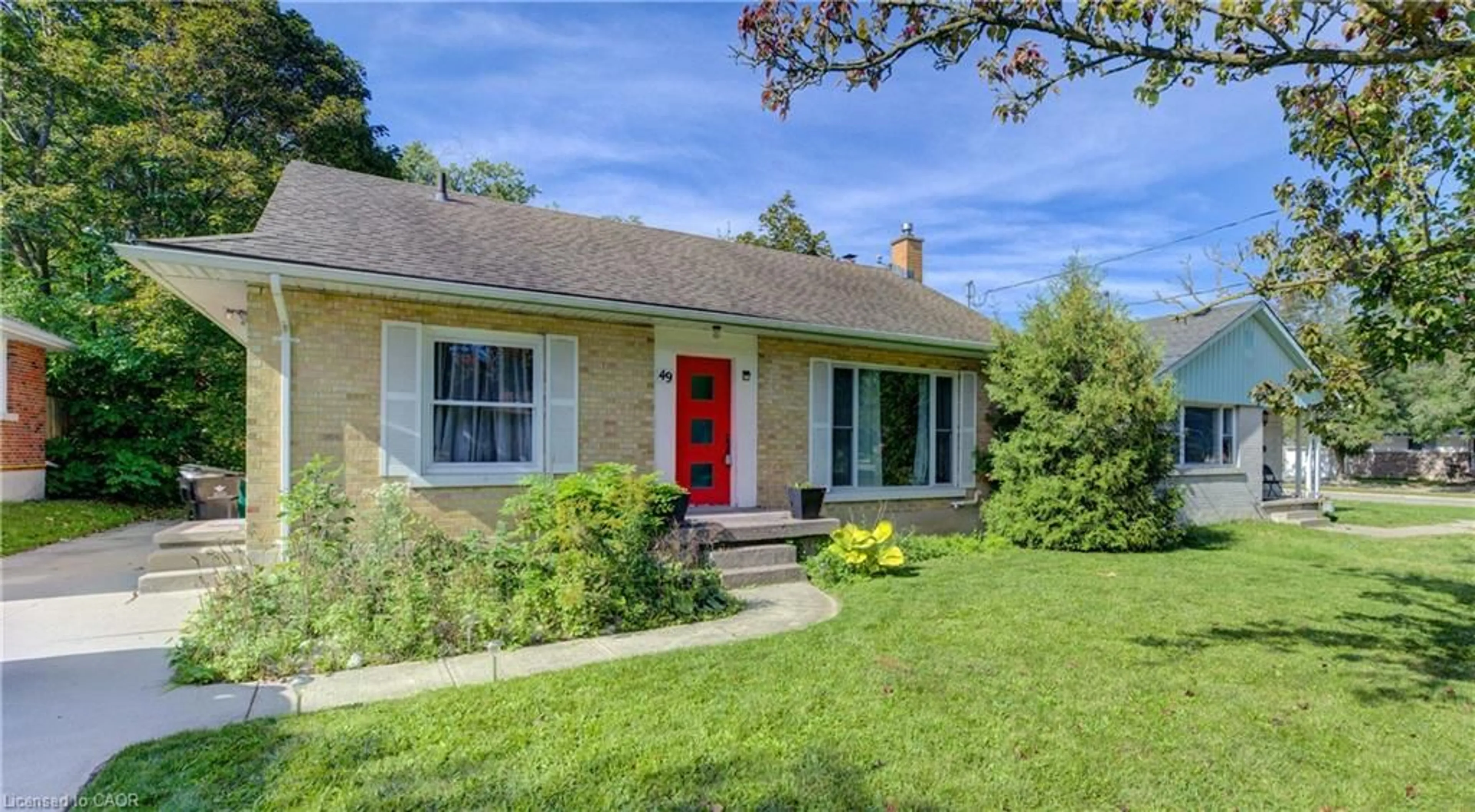 Home with brick exterior material, street for 49 Dietz Ave, Waterloo Ontario N2L 2J8