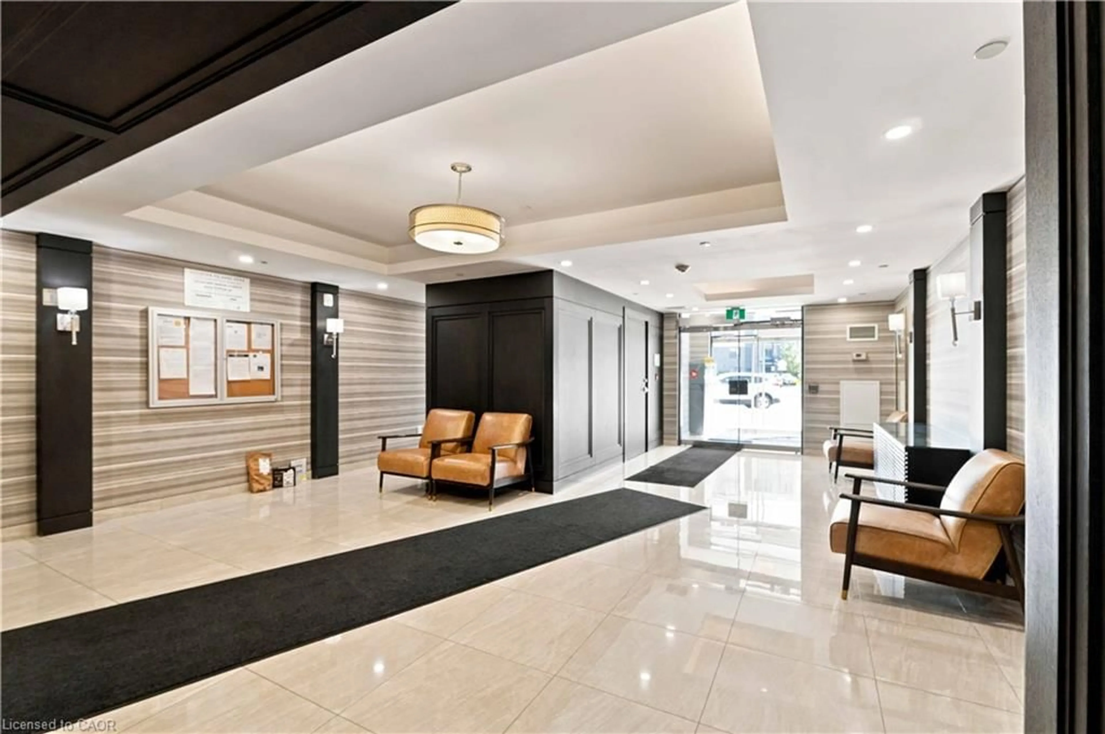 Lobby for 125 Shoreview Pl #411, Hamilton Ontario L8E 0K3