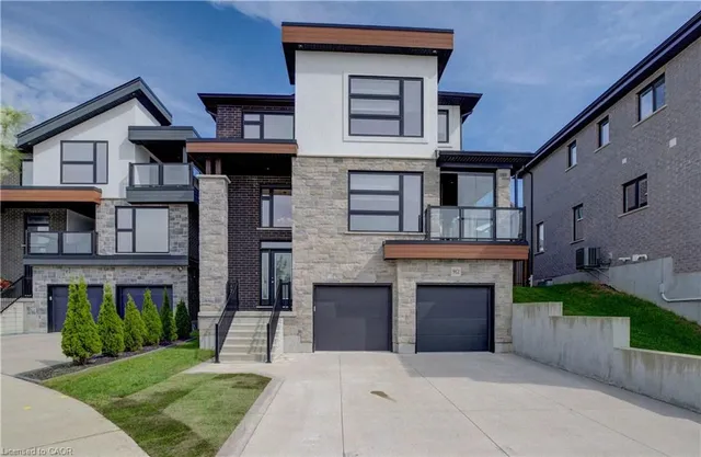 912 Blair Creek Crt, Kitchener 3
