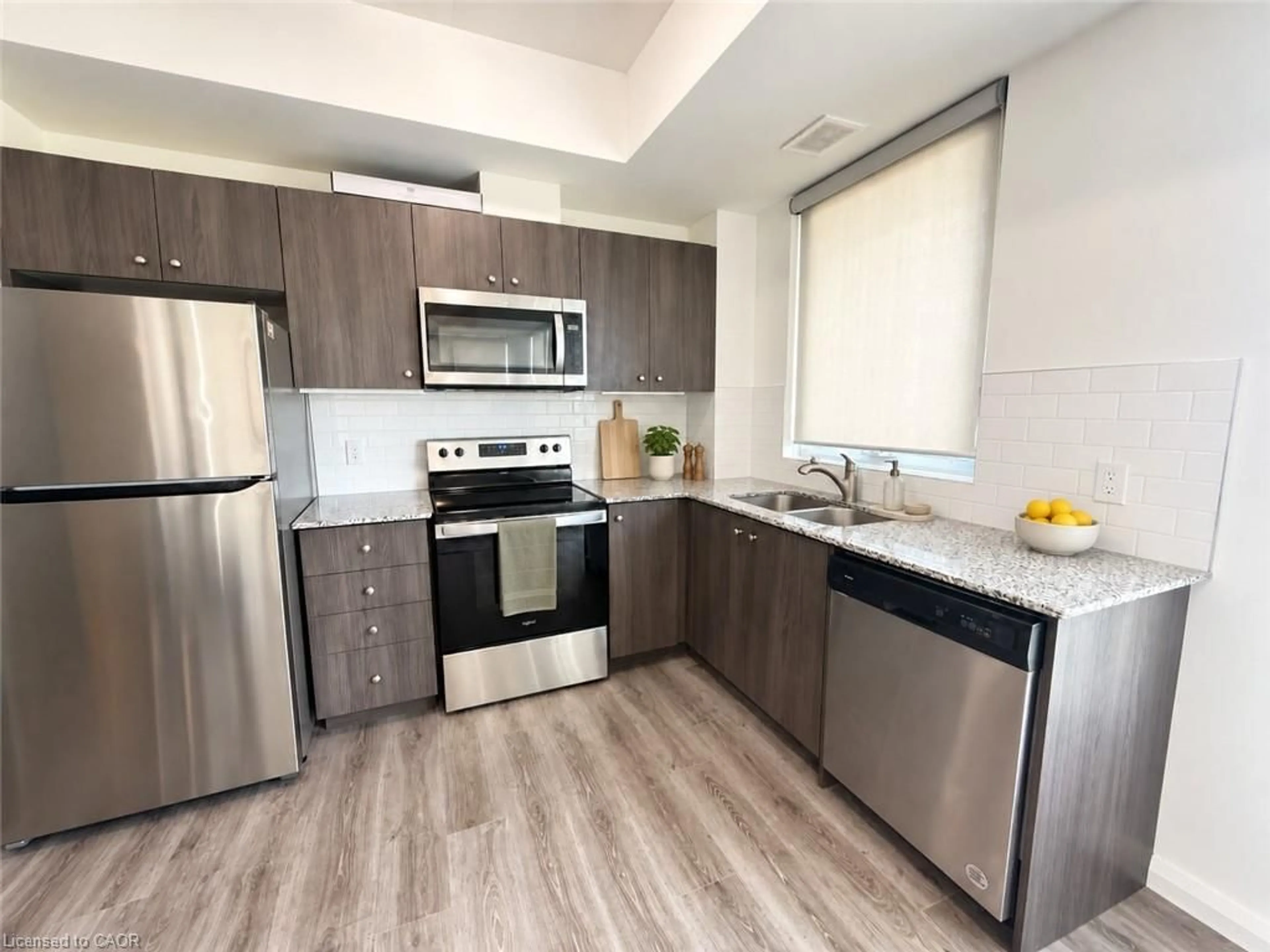 Standard kitchen, unknown for 108 Garment St #2011, Kitchener Ontario N2G 0E2