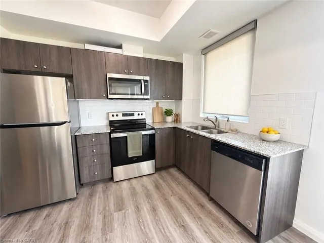 108 Garment St #2011, Kitchener 4