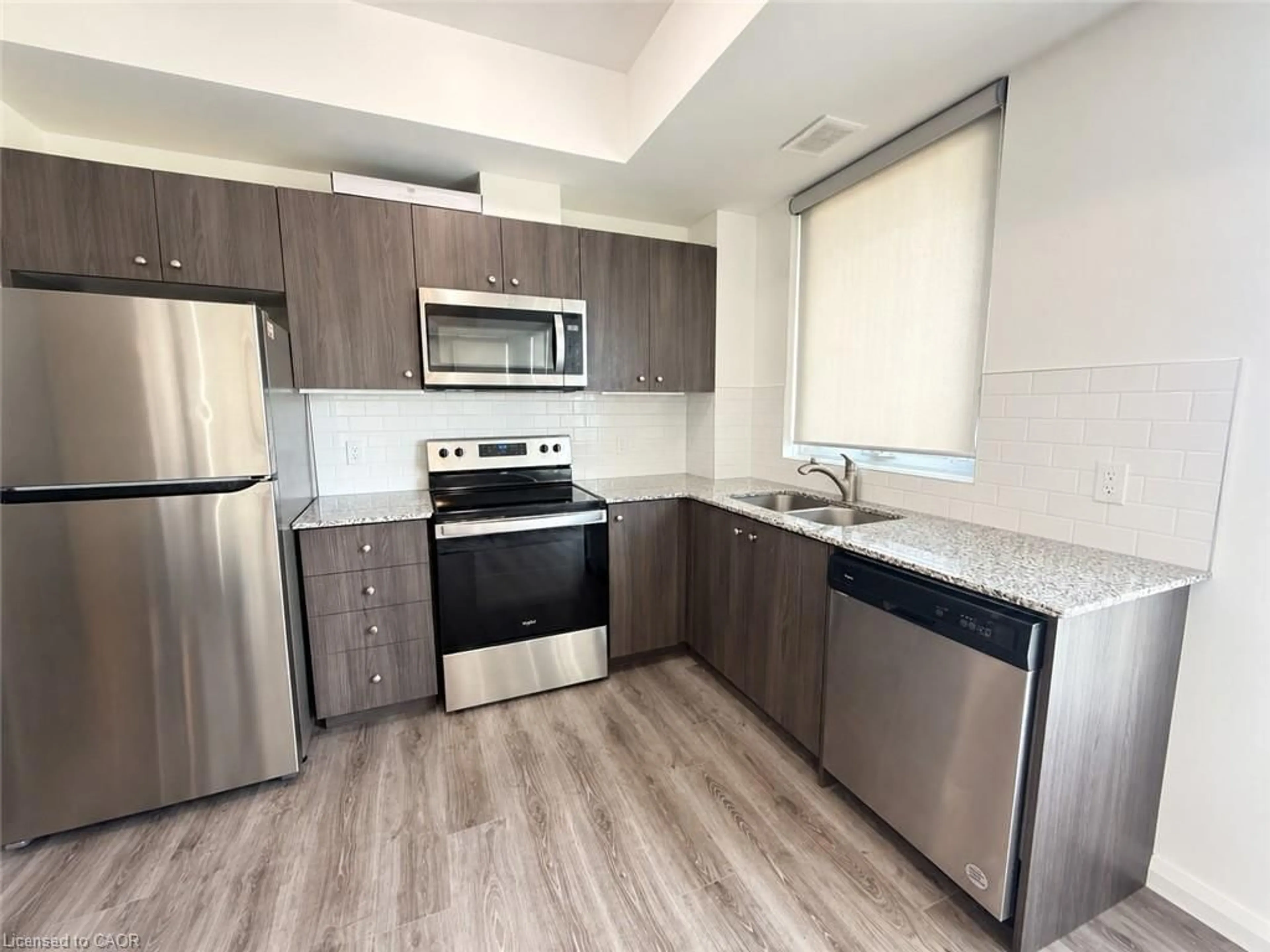 Standard kitchen, unknown for 108 Garment St #2011, Kitchener Ontario N2G 0E2