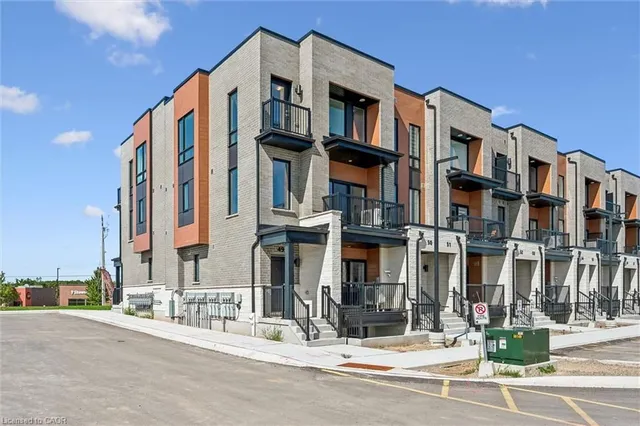 525 Erinbrook Dr #C050, Kitchener 3