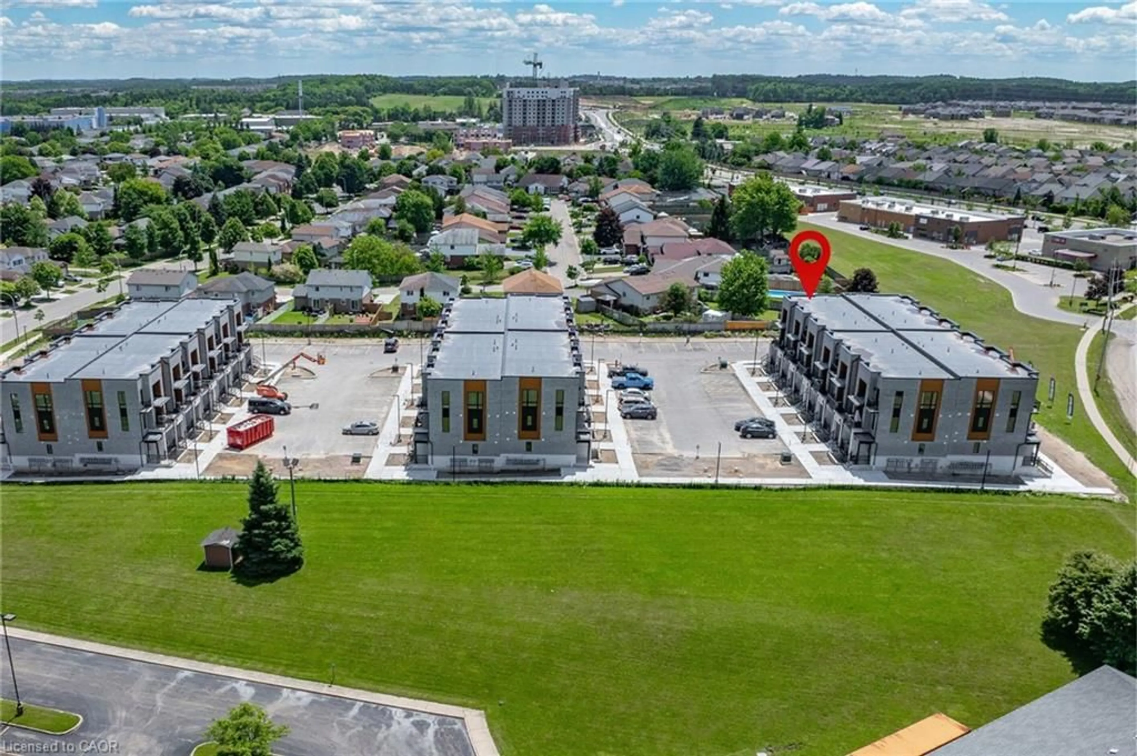 A pic from outside/outdoor area/front of a property/back of a property/a pic from drone, unknown for 525 Erinbrook Dr #C050, Kitchener Ontario N2E 0L4