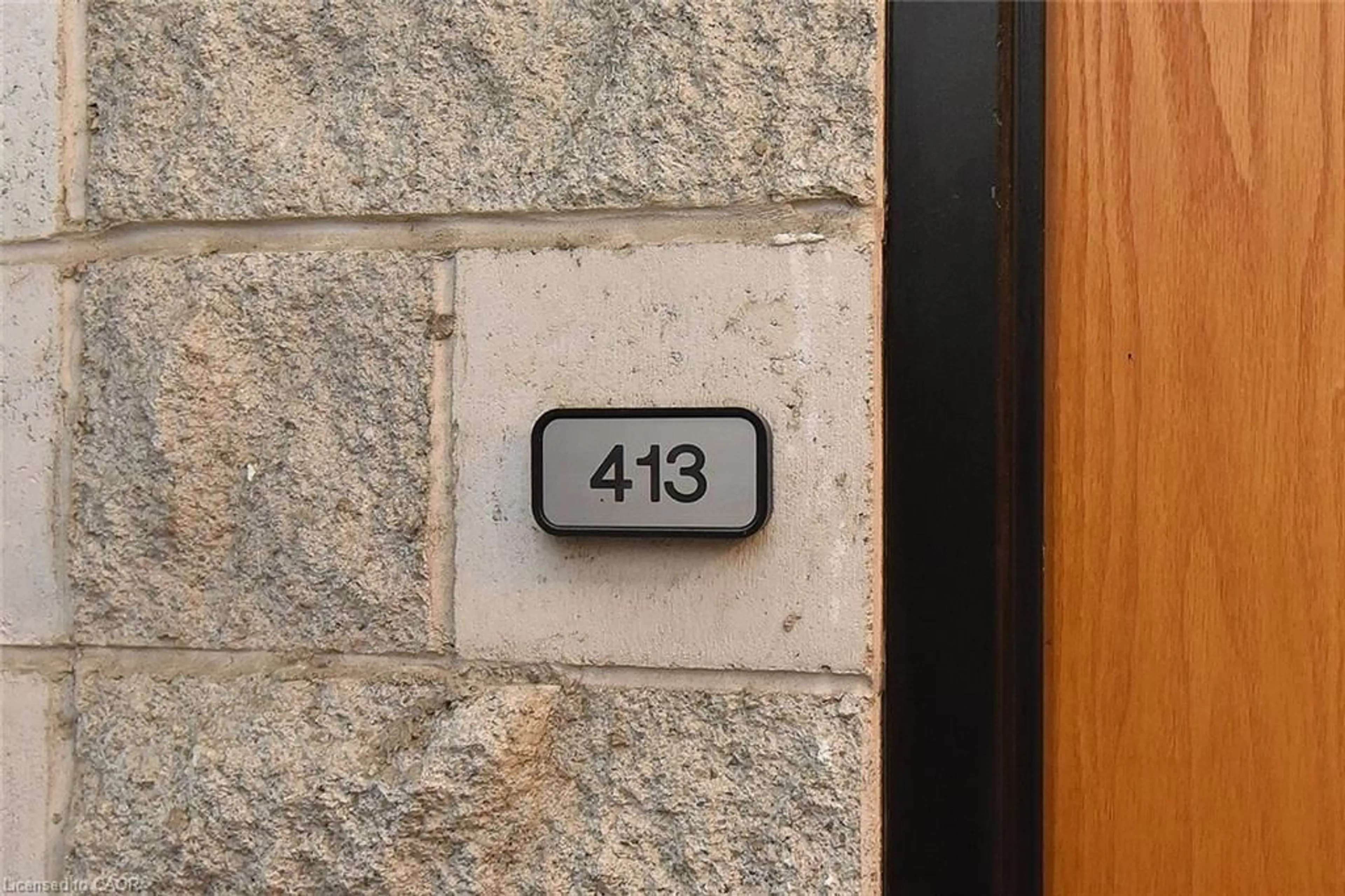 Unknown for 50 Main St #413, Dundas Ontario L9H 6P8