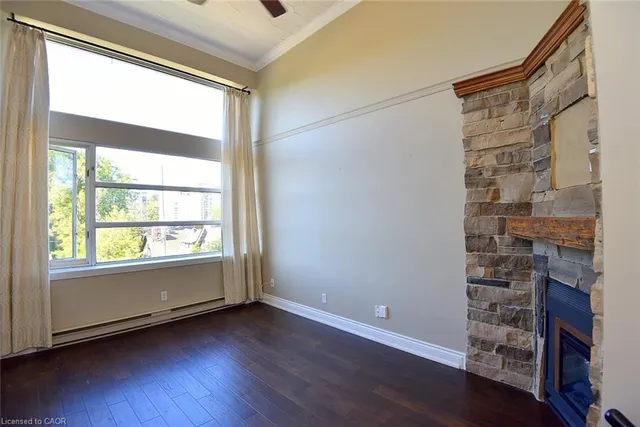 50 Main St #413, Dundas 5