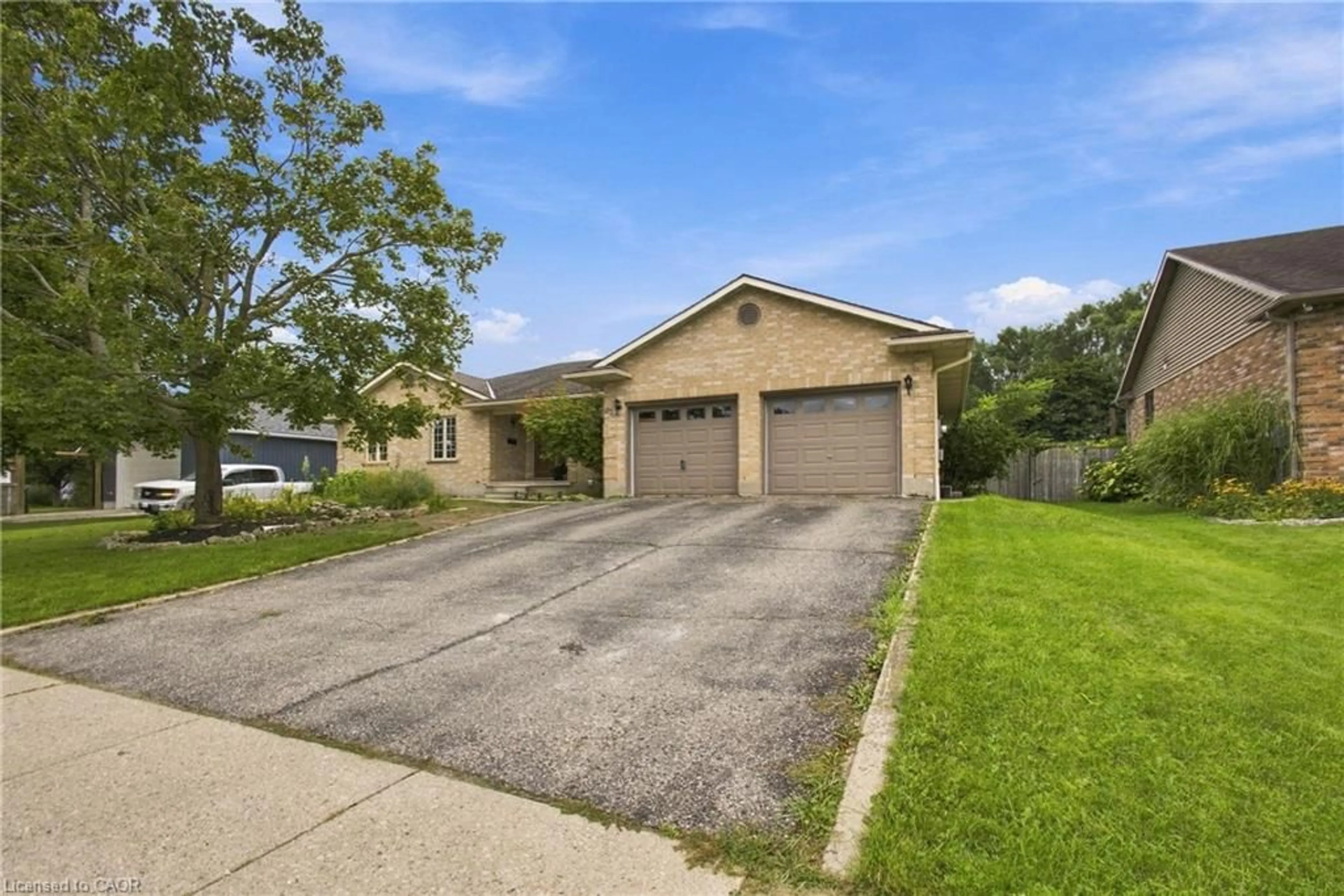 A pic from outside/outdoor area/front of a property/back of a property/a pic from drone, street for 63 Oakridge Ave, Innerkip Ontario N0J 1M0