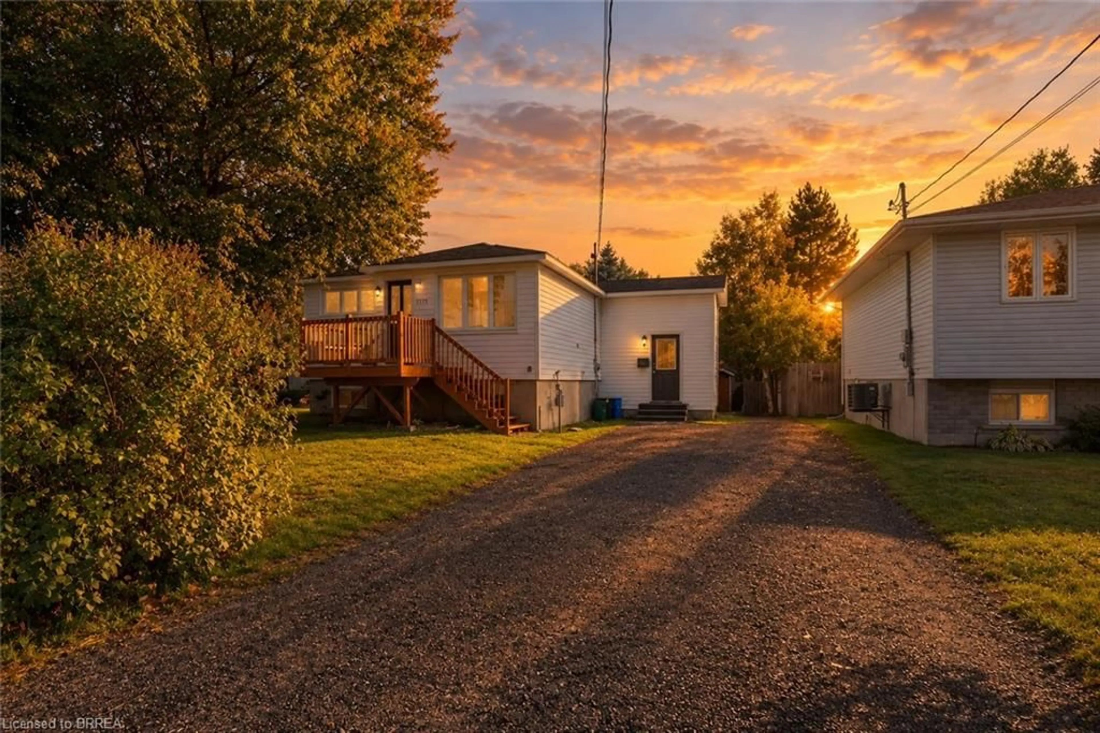 A pic from outside/outdoor area/front of a property/back of a property/a pic from drone, street for 1773 Pierre St, Val Caron Ontario P3N 1C4