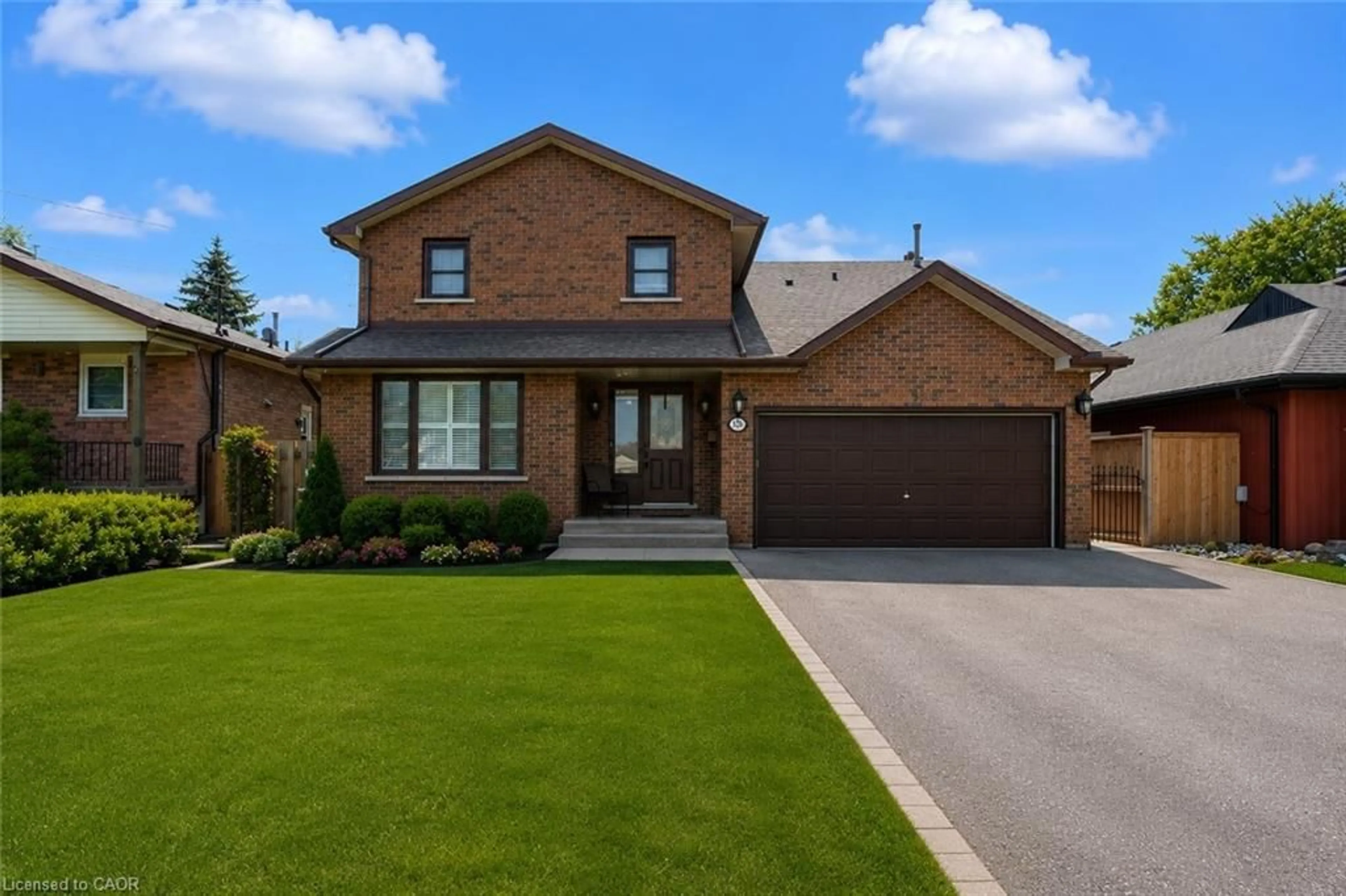 Home with brick exterior material, street for 330 Margaret Ave, Stoney Creek Ontario L8E 2J4