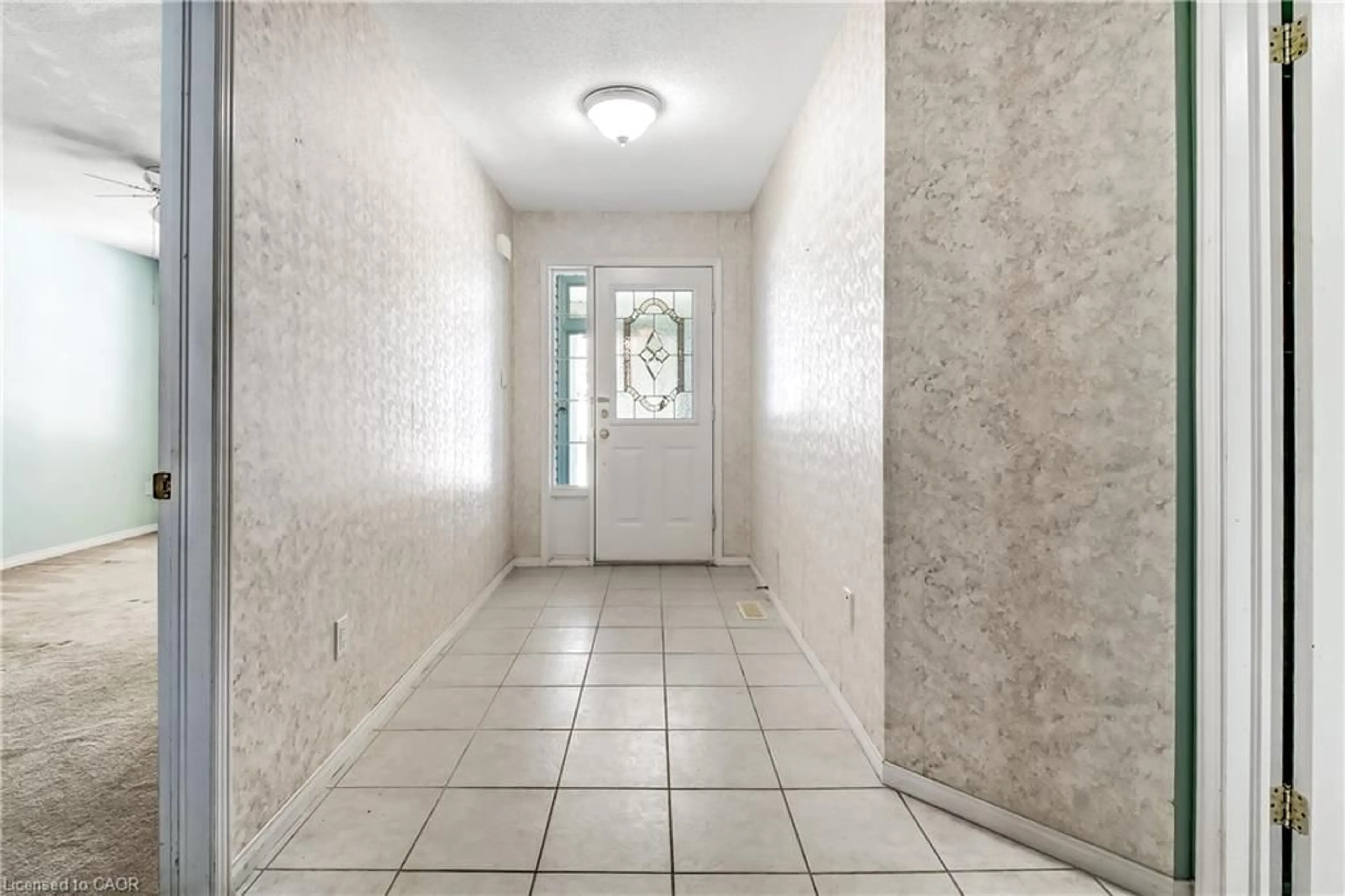 Indoor entryway for 21 Mallard Walk, Port Rowan Ontario N0E 1M0