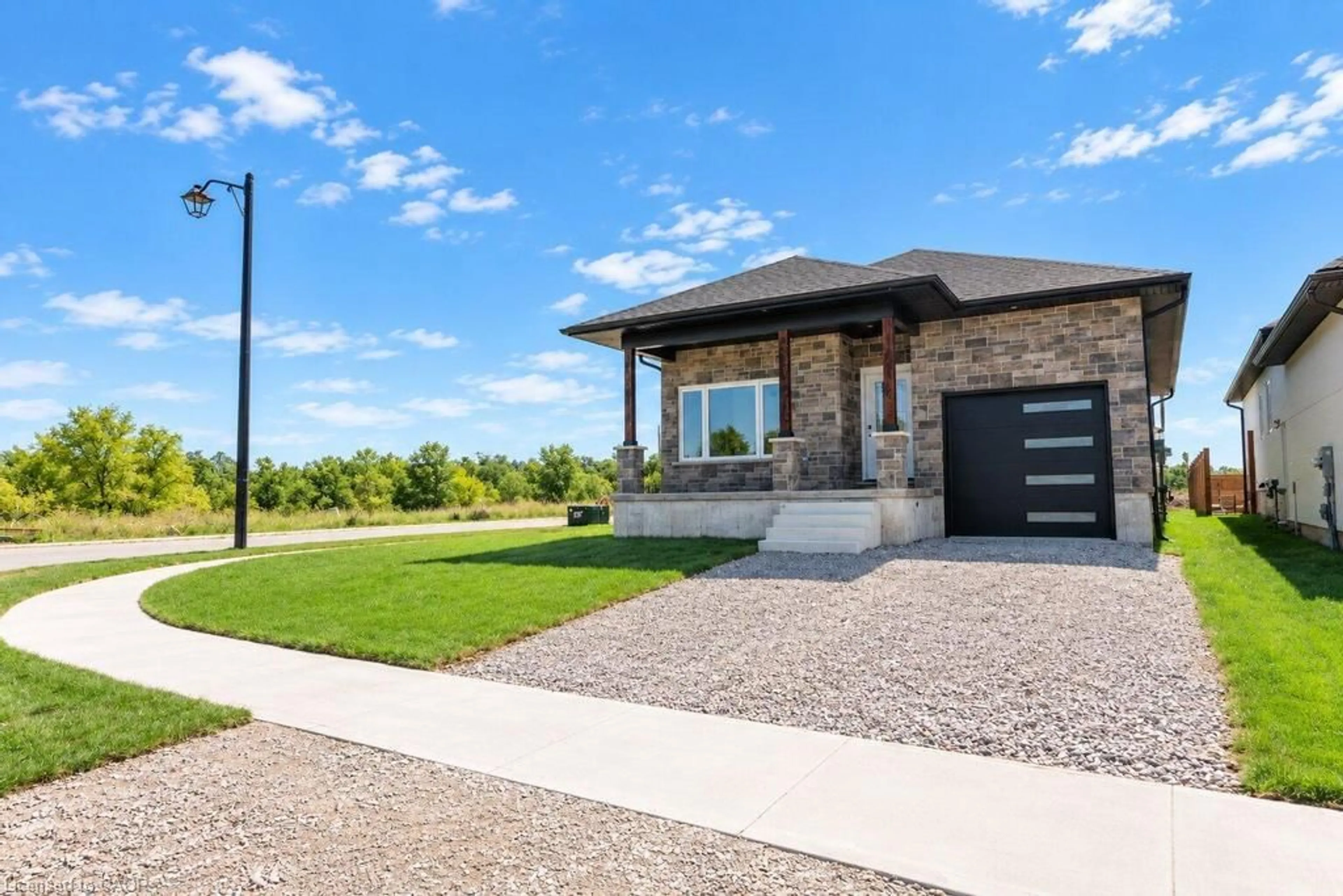 Home with brick exterior material, unknown for 86 Pike Creek Dr, Cayuga Ontario N0E 1E0