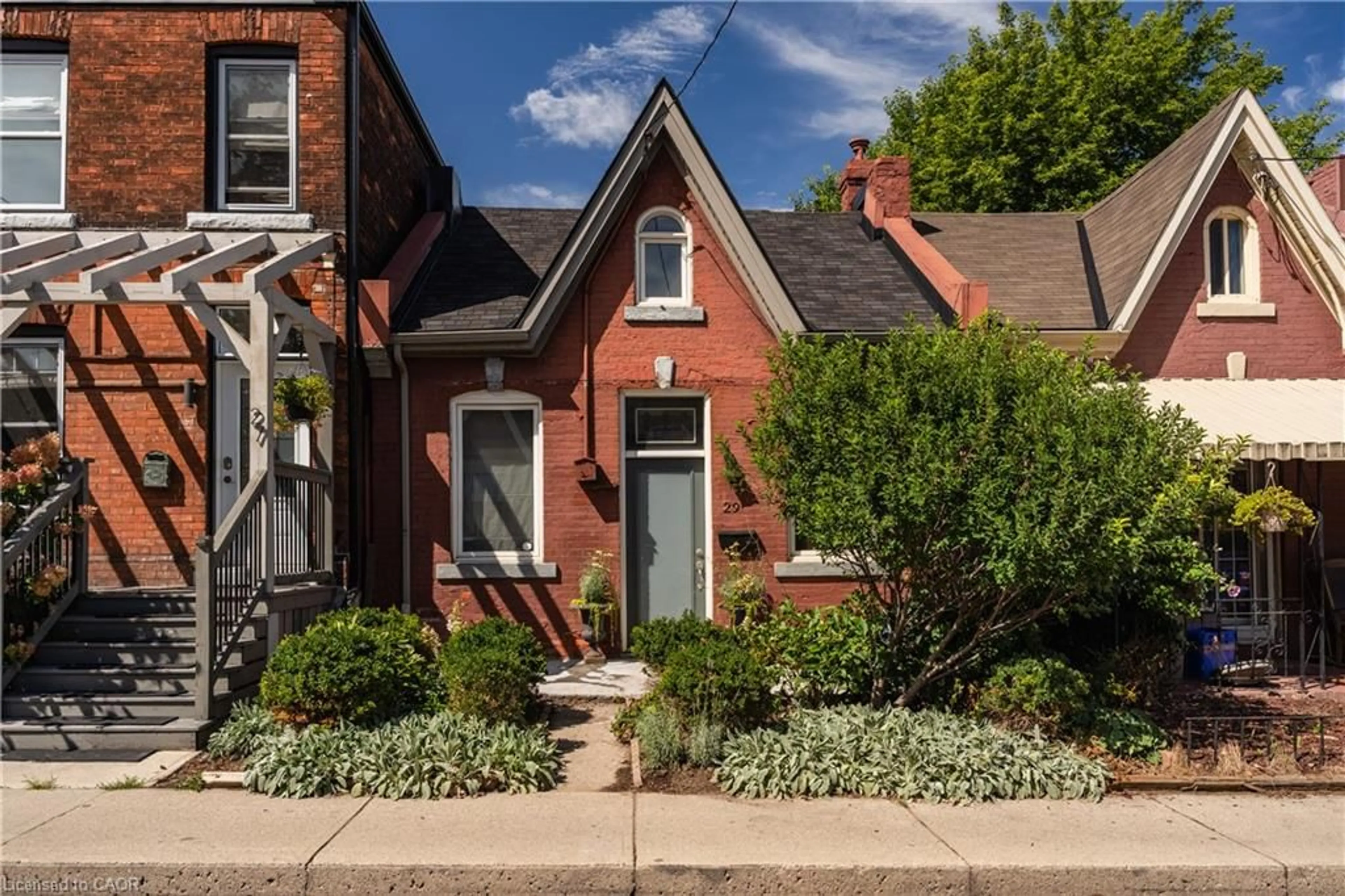 Home with brick exterior material, street for 29 Steven St, Hamilton Ontario L8L 5N4