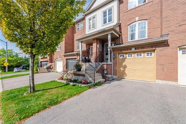 2413 Coho Way, Oakville 5
