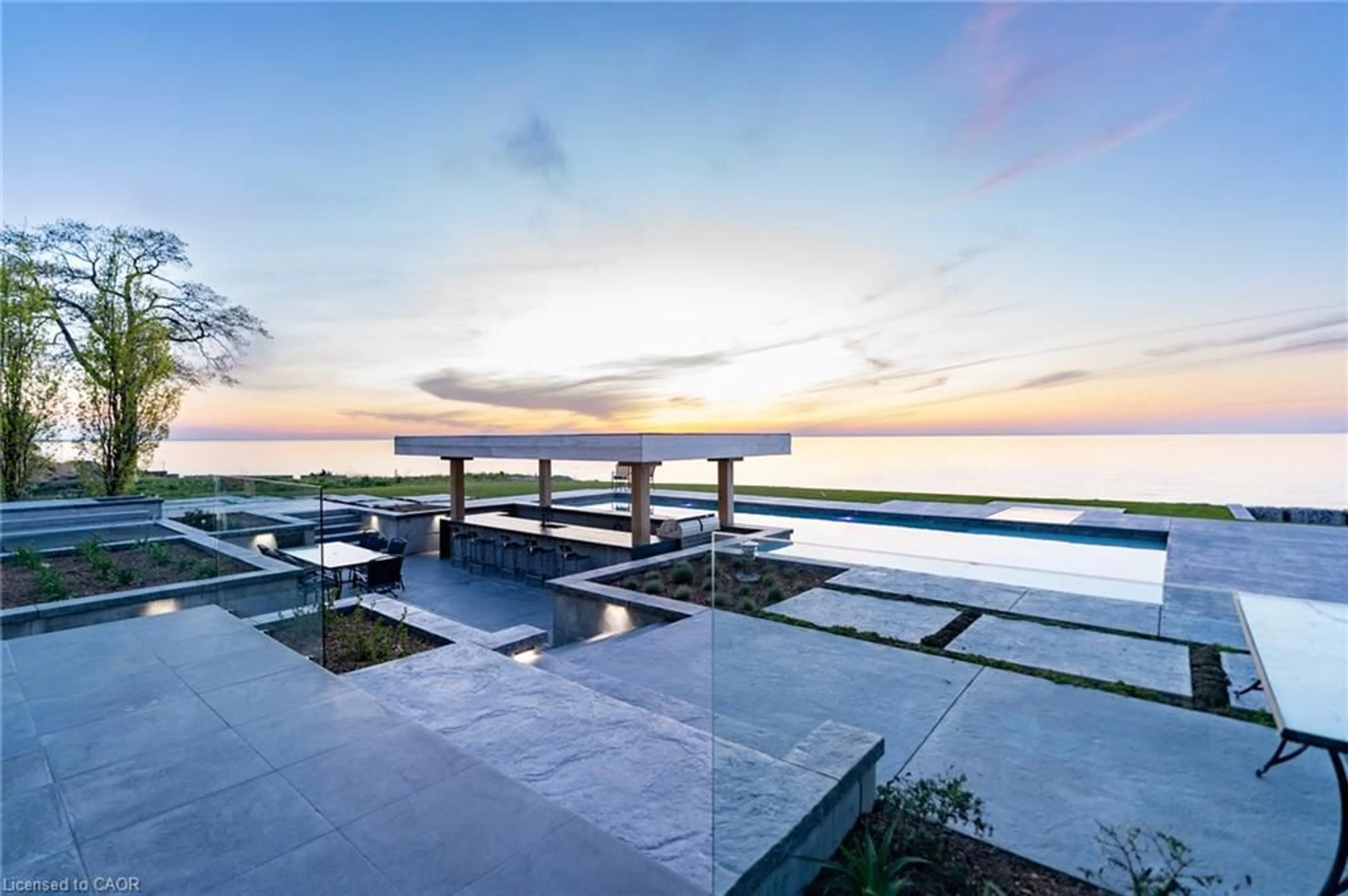 Patio, water/lake/river/ocean view for 4 Firelane 4b, Niagara-on-the-Lake Ontario L0S 1J0
