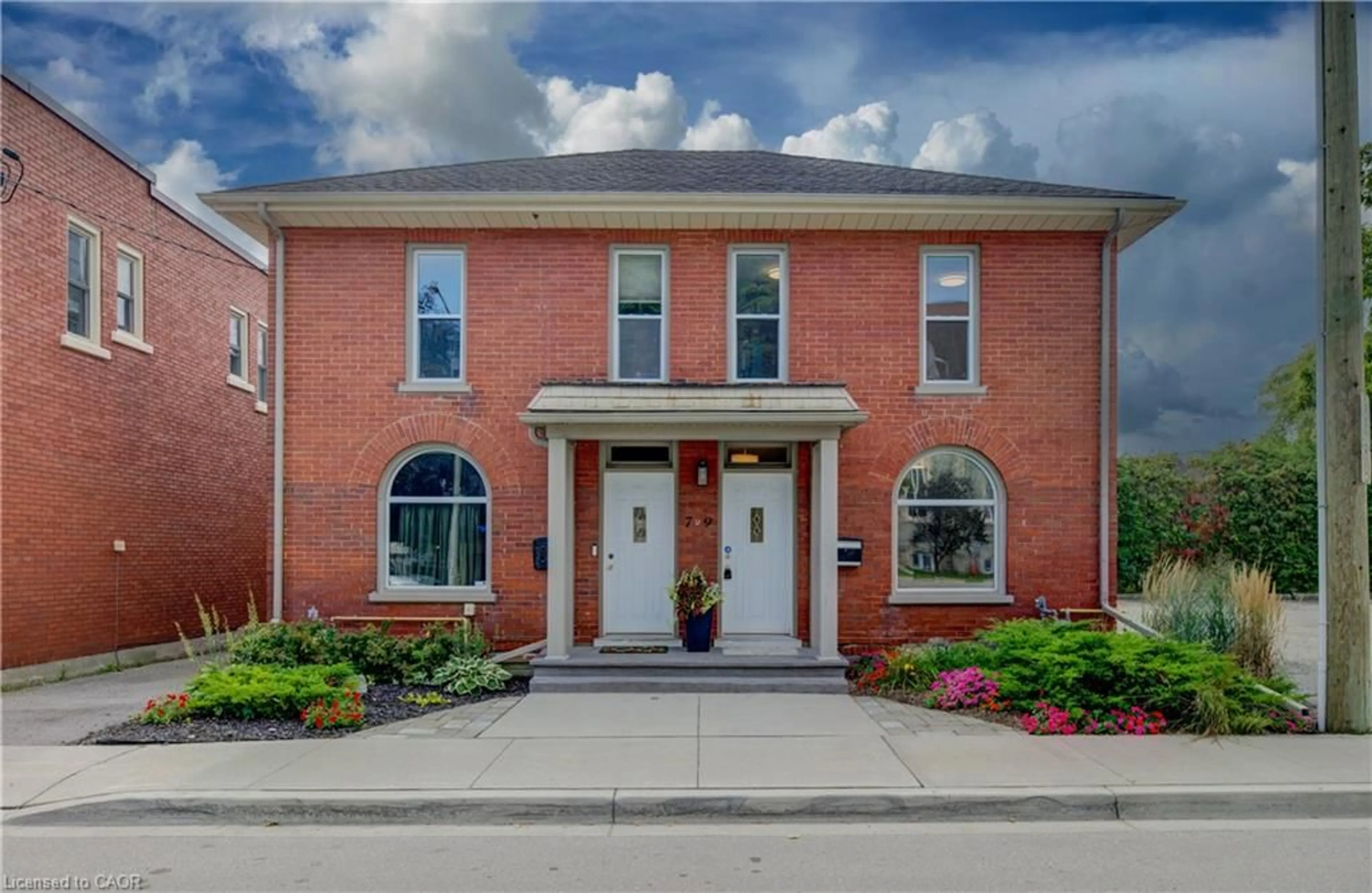 Home with brick exterior material, building for 9 Salisbury Ave, Cambridge Ontario N1S 1H7