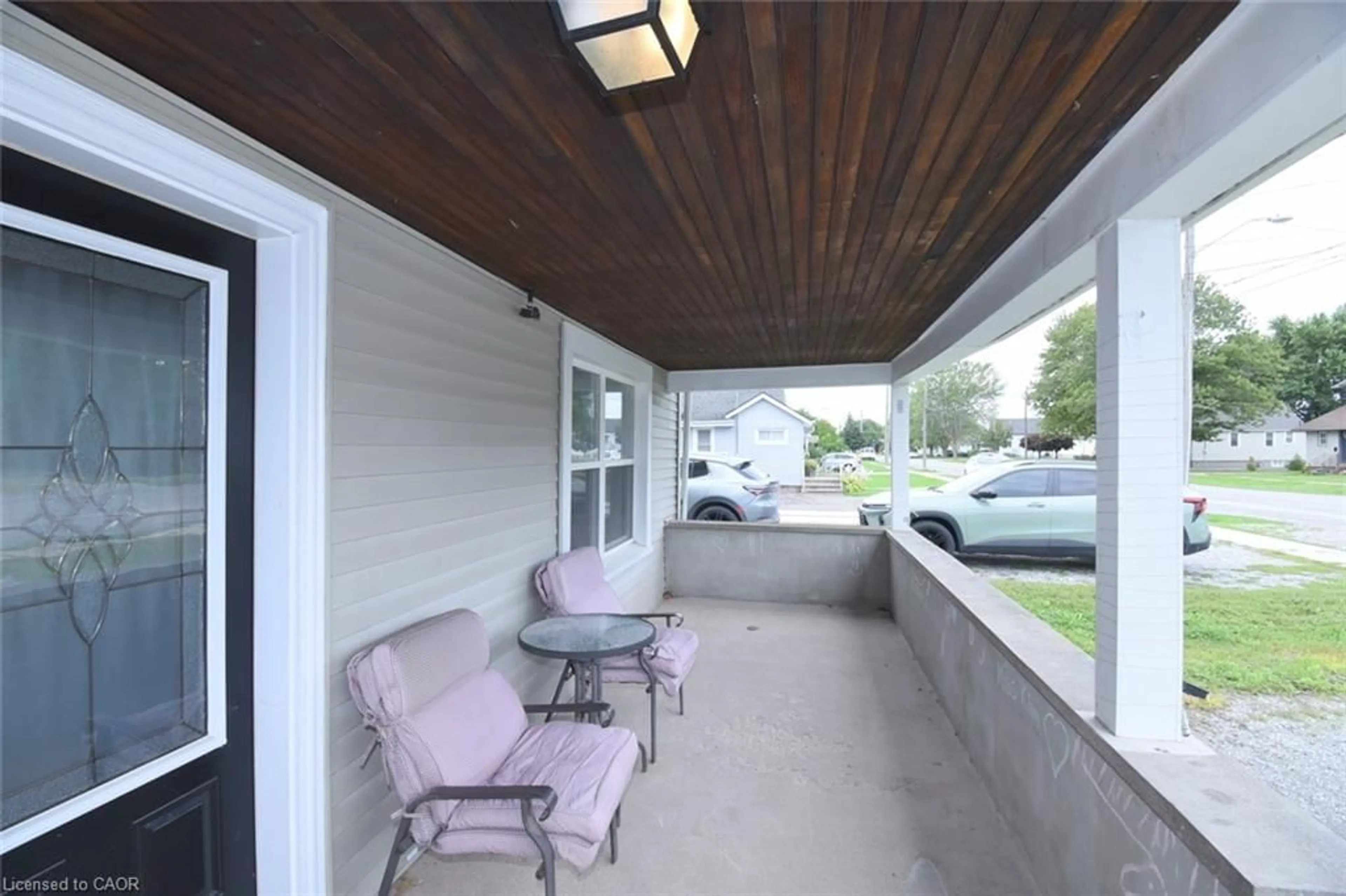 Patio, street for 58 Wellington St, Port Colborne Ontario L3K 2J7