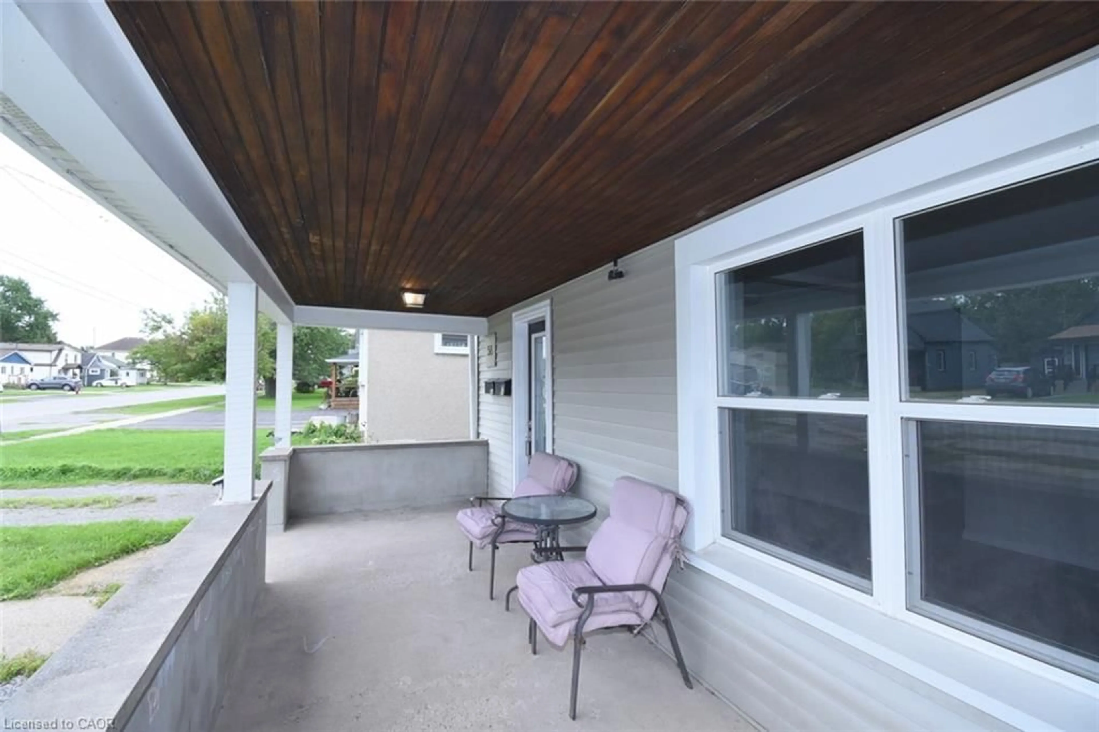 Patio, street for 58 Wellington St, Port Colborne Ontario L3K 2J7