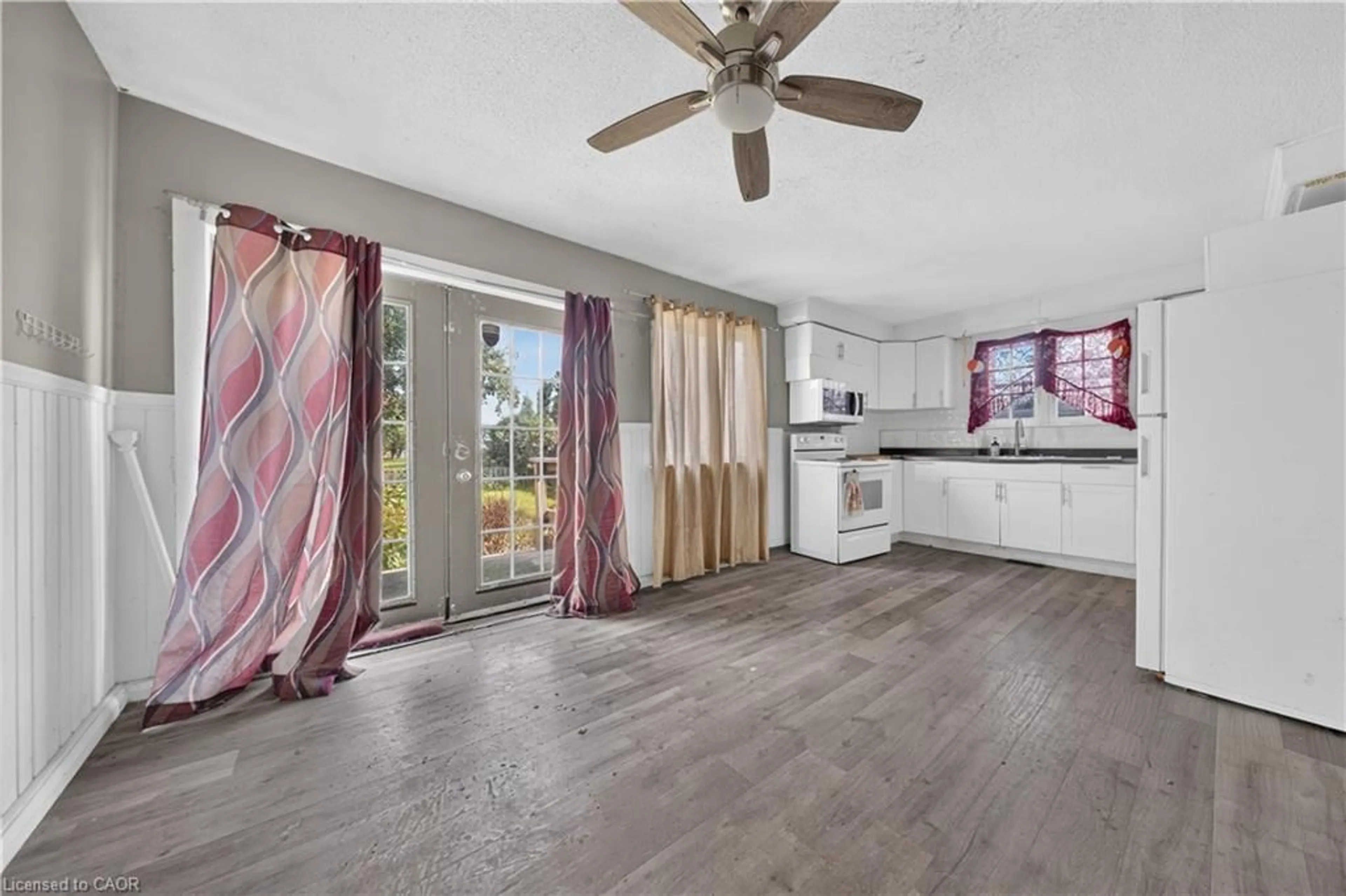 Open concept kitchen, unknown for 678 Albert St, Sault Ste. Marie Ontario P6A 1C6