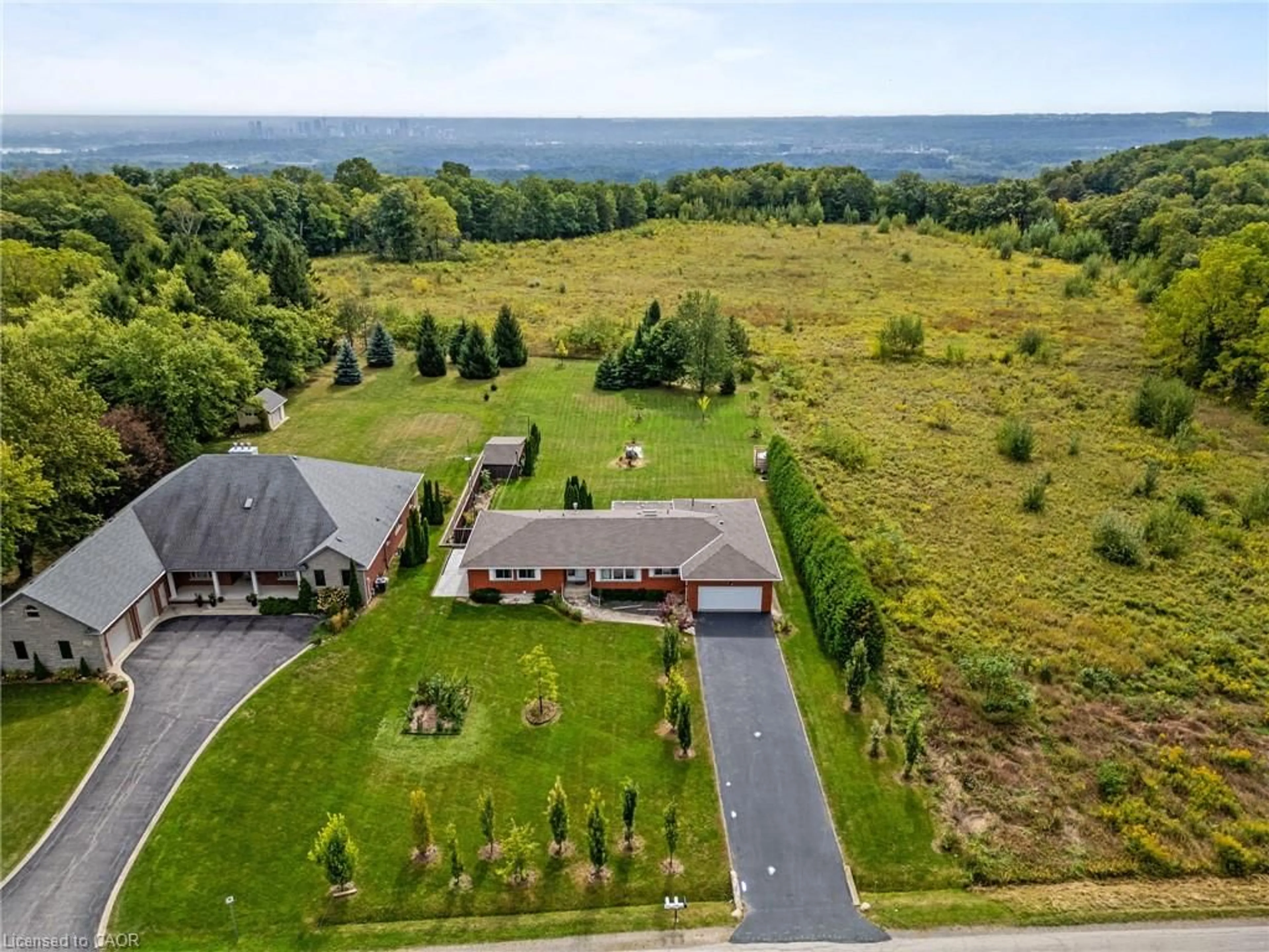 A pic from outside/outdoor area/front of a property/back of a property/a pic from drone, water/lake/river/ocean view for 368 Rock Chapel Rd, Hamilton Ontario L9H 5E2