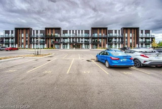 5 Wake Robin Dr #107, Kitchener 3