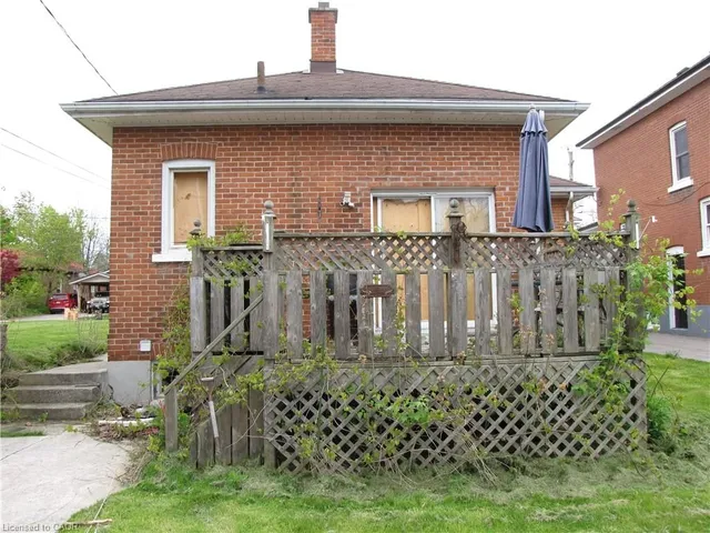 97 Kent St, Simcoe 3