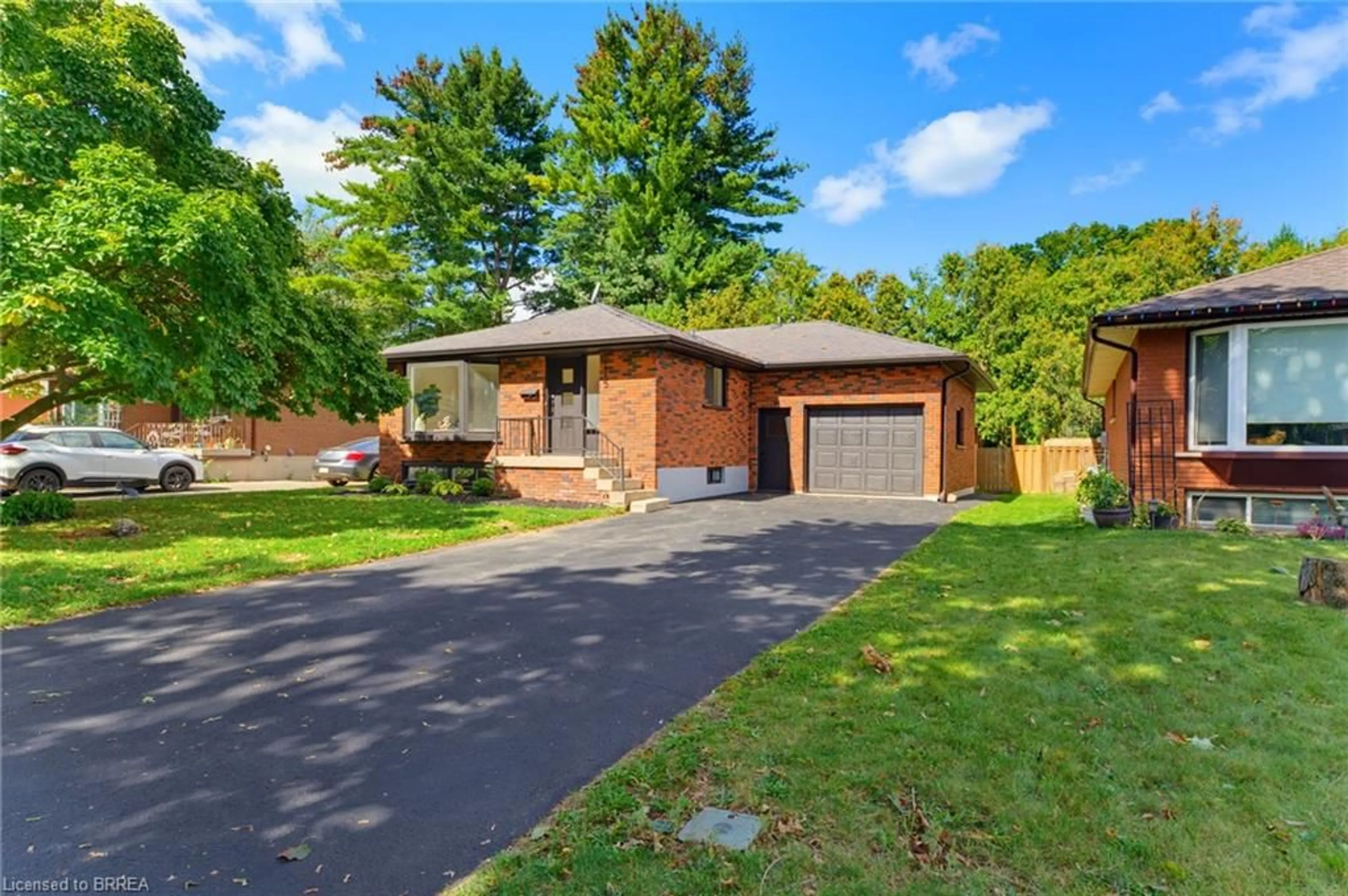 Home with brick exterior material, street for 115 Evelyn St, Brantford Ontario N3R 3H4