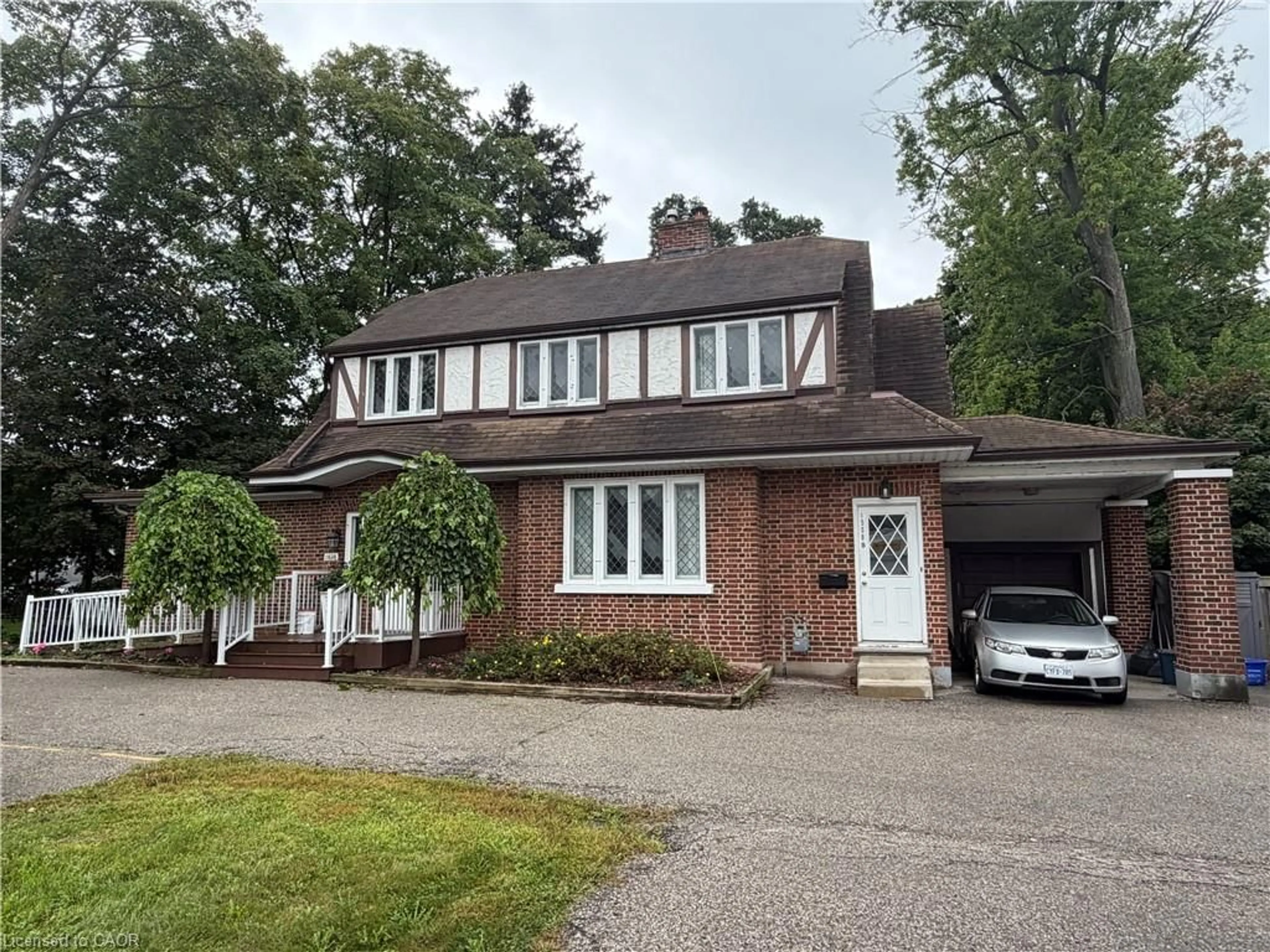 Home with brick exterior material, street for 1558 King St #MAIN LEVEL, Cambridge Ontario N3H 3R5