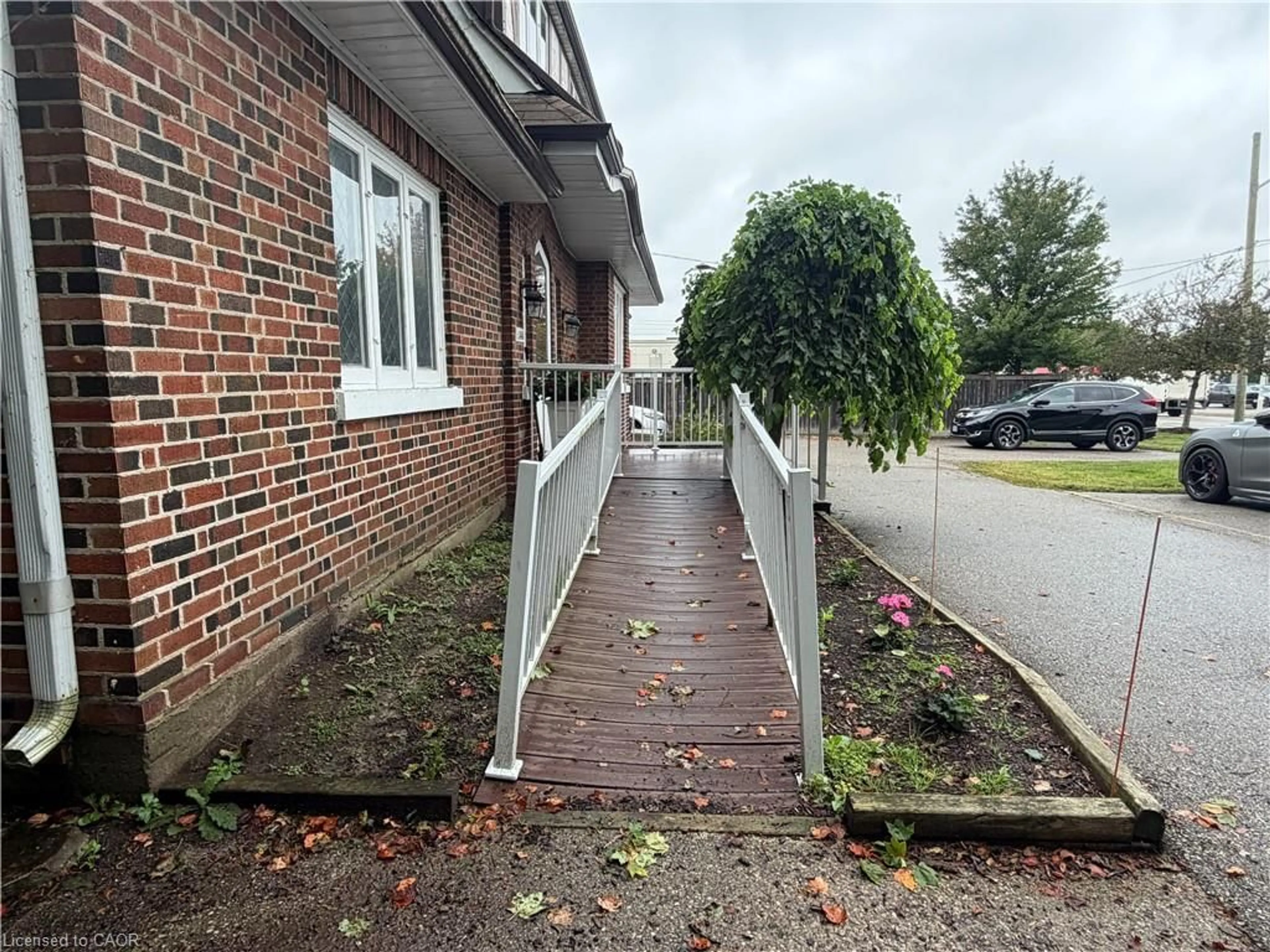 Unknown for 1558 King St #MAIN LEVEL, Cambridge Ontario N3H 3R5