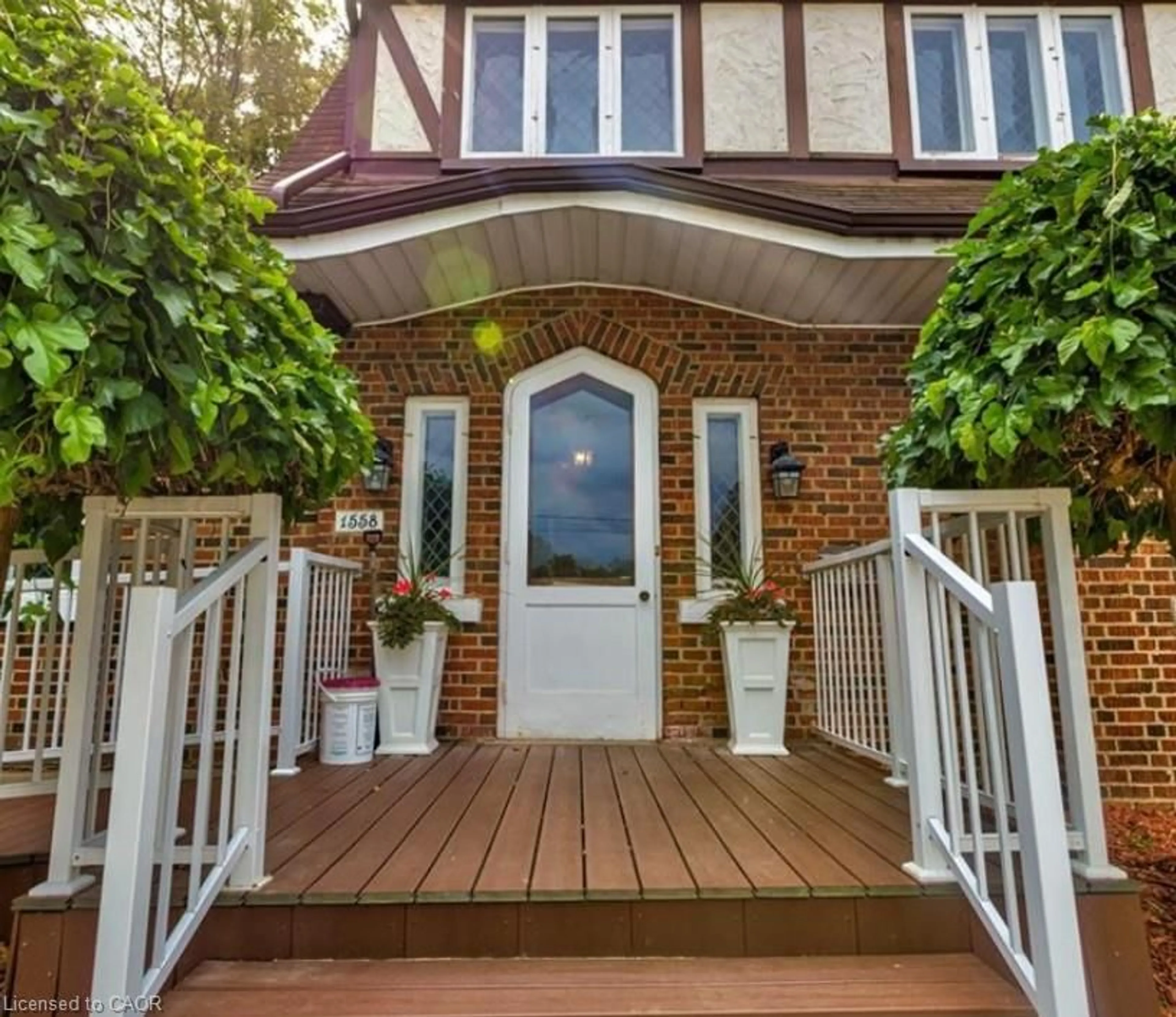 Home with brick exterior material, street for 1558 King St #MAIN LEVEL, Cambridge Ontario N3H 3R5
