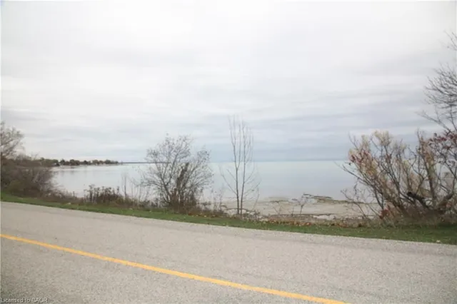 2525 Lakeshore Rd, Dunnville 3