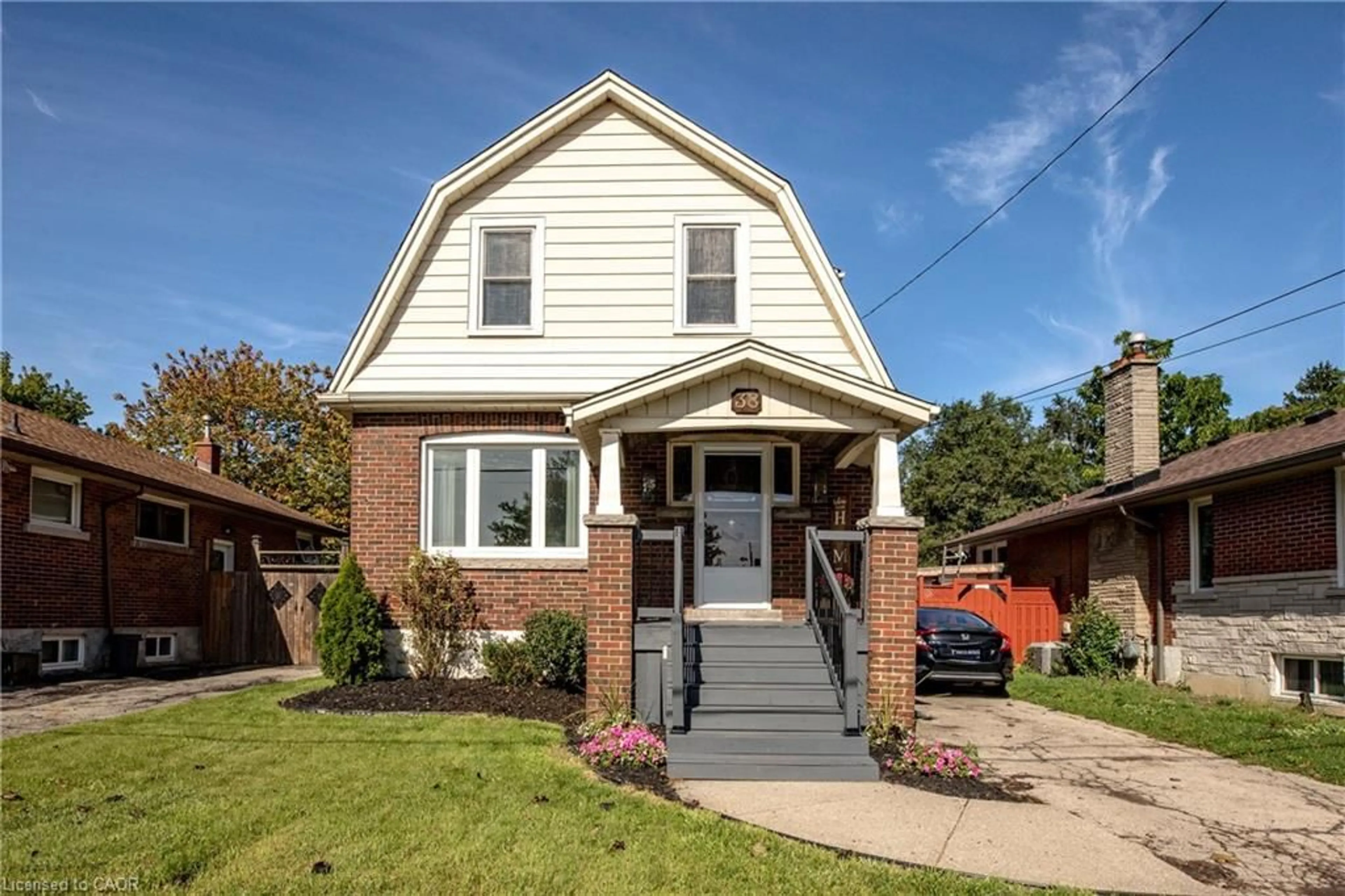 Home with brick exterior material, street for 38 East 17th St, Hamilton Ontario L9A 4M1