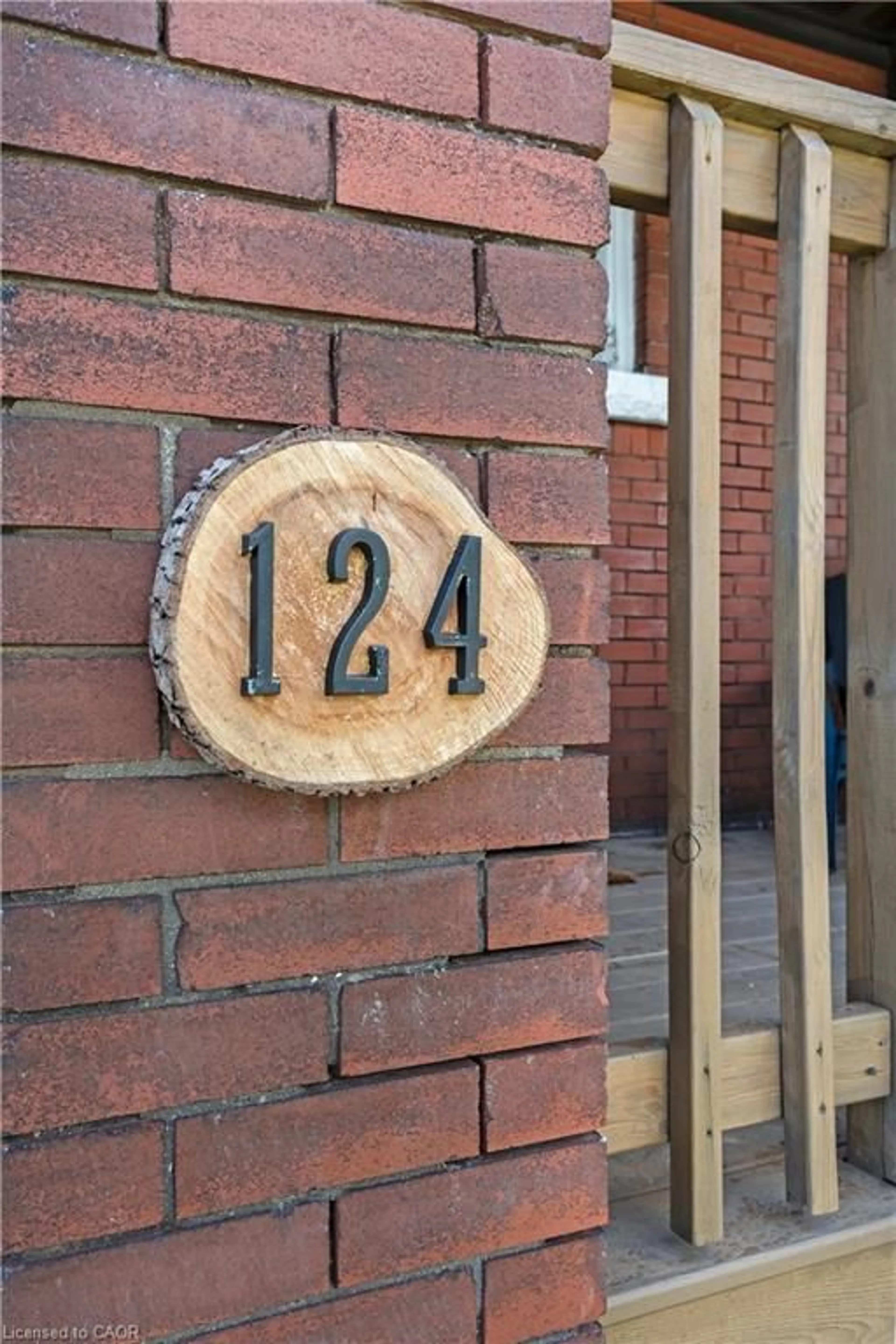 Home with brick exterior material, street for 124 Balsam Ave, Hamilton Ontario L8L 6Y3