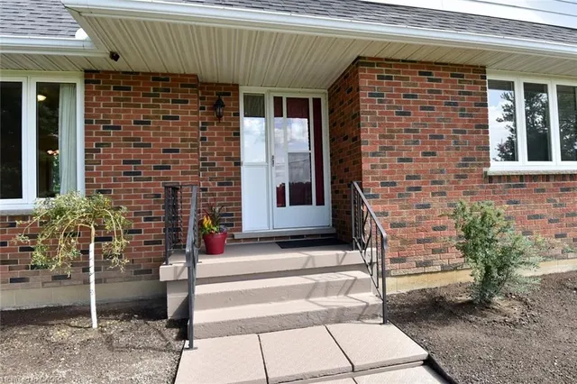 2407 Caistor Centre Rd, Caistor Centre 5