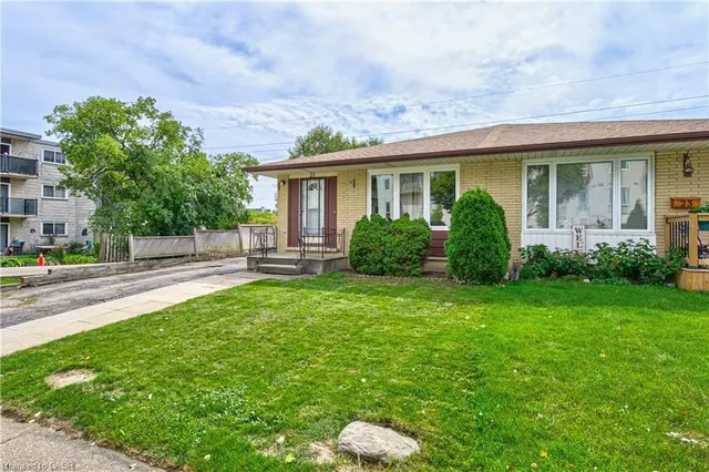 21 Vicmount Dr, Kitchener 2