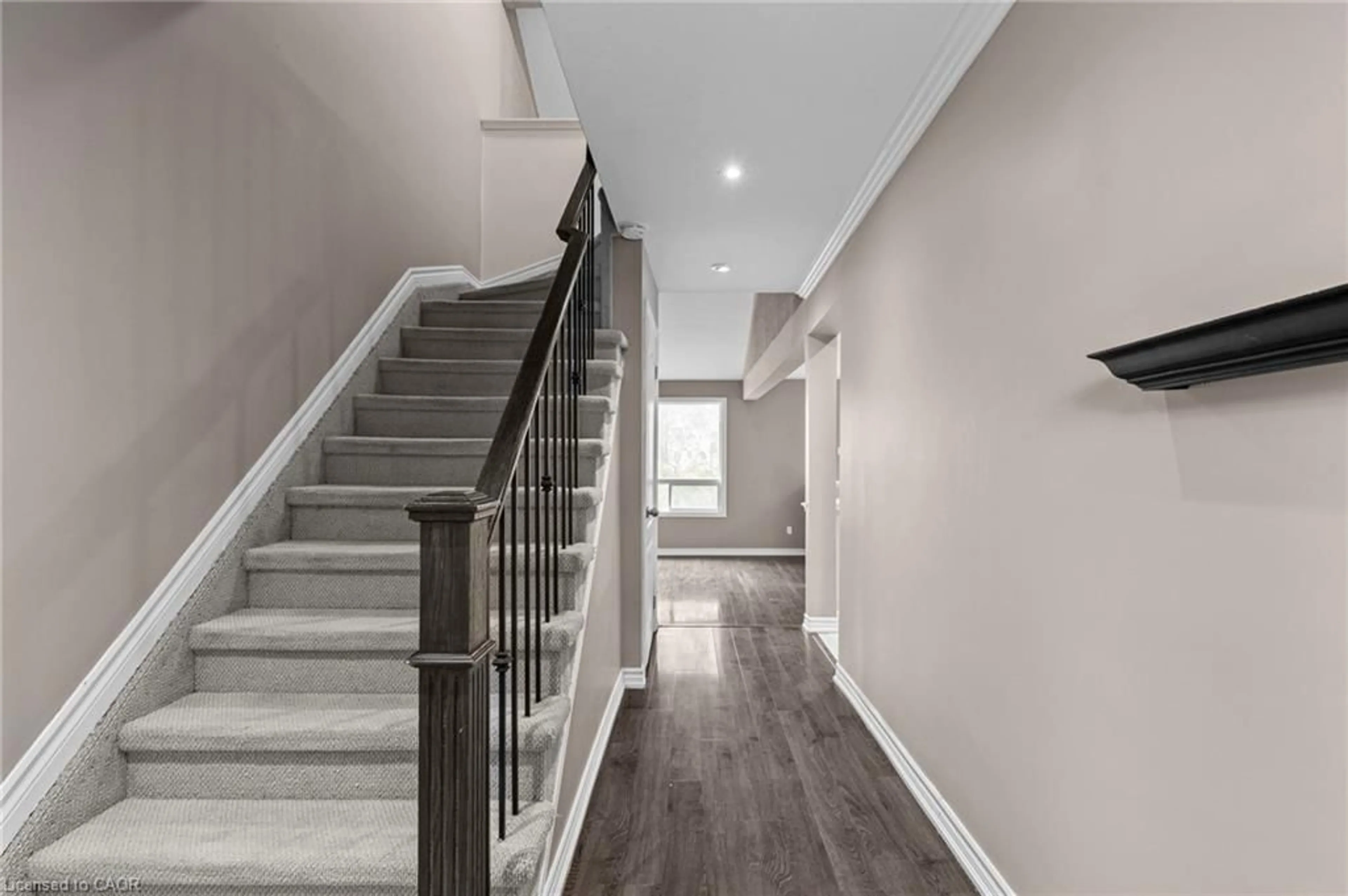 Stairs for 12 Lankin Blvd #12, Orillia Ontario L3V 6T2