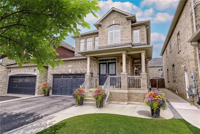 23 Mcknight Ave, Waterdown 3